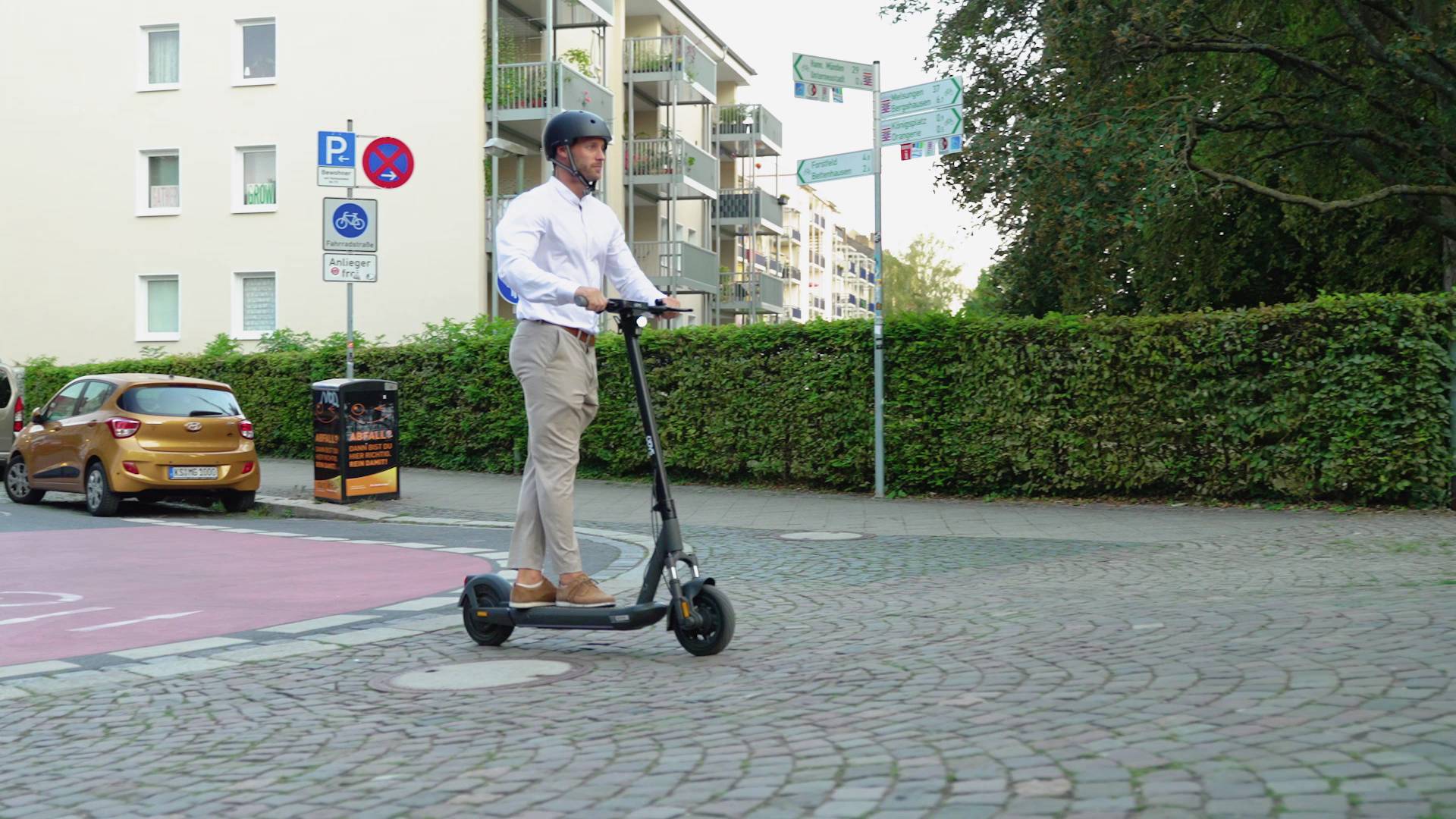 ODYS Neo e100 E-Scooter Schwarz Li-Ion 36V 12.5Ah Straßenzulassung: Deutschland
