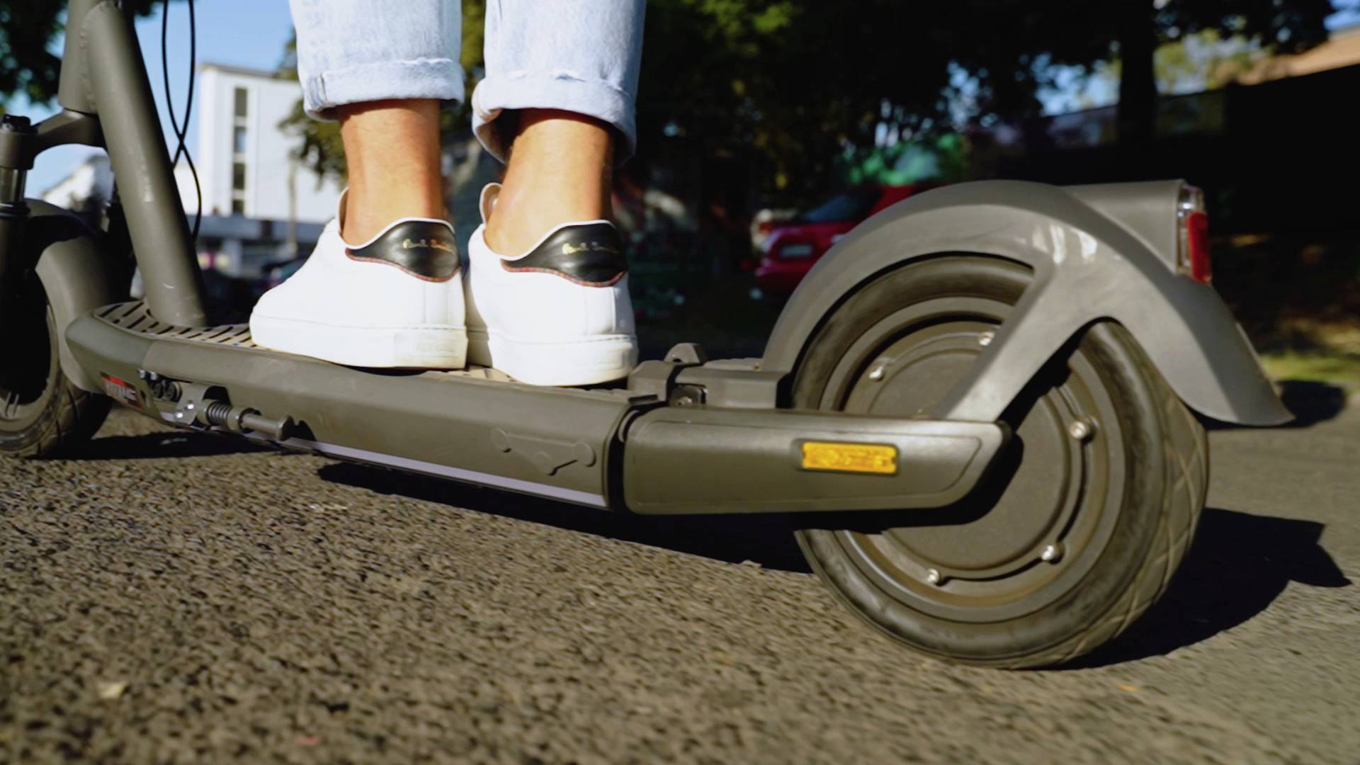 ODYS Neo e100 E-Scooter Schwarz Li-Ion 36 V 12.5 Ah Straßenzulassung: Deutschland