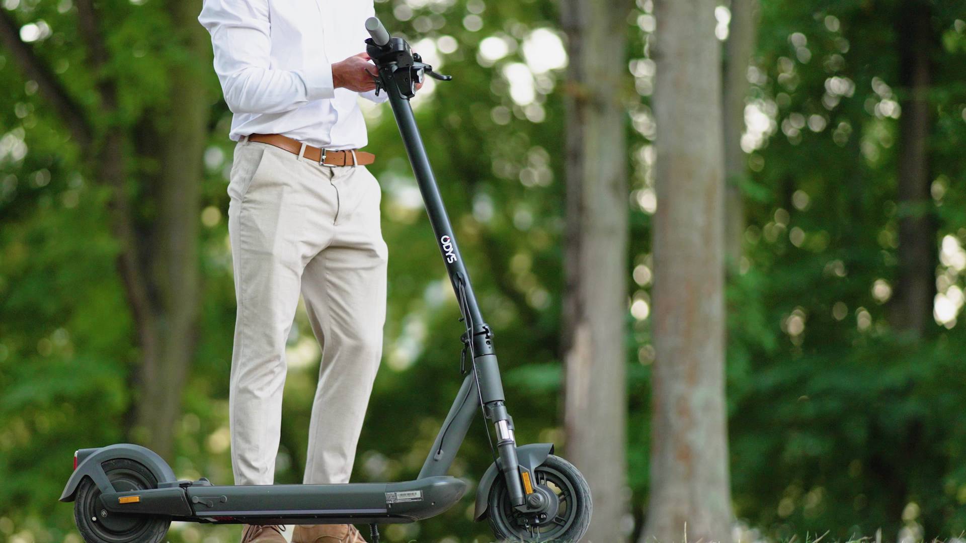 ODYS Neo e100 E-Scooter Schwarz Li-Ion 36 V 12.5 Ah Straßenzulassung: Deutschland