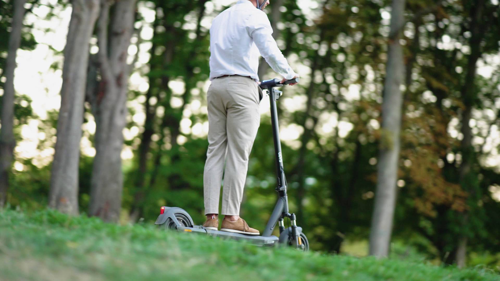 ODYS Neo e100 E-Scooter Schwarz Li-Ion 36 V 12.5 Ah Straßenzulassung: Deutschland