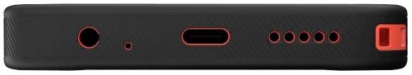 Schwarz-rotes Gehäuse mit verschiedenen Anschlüssen: Kopfhörerbuchse, USB-C-Anschluss und Lautsprechergitter.
