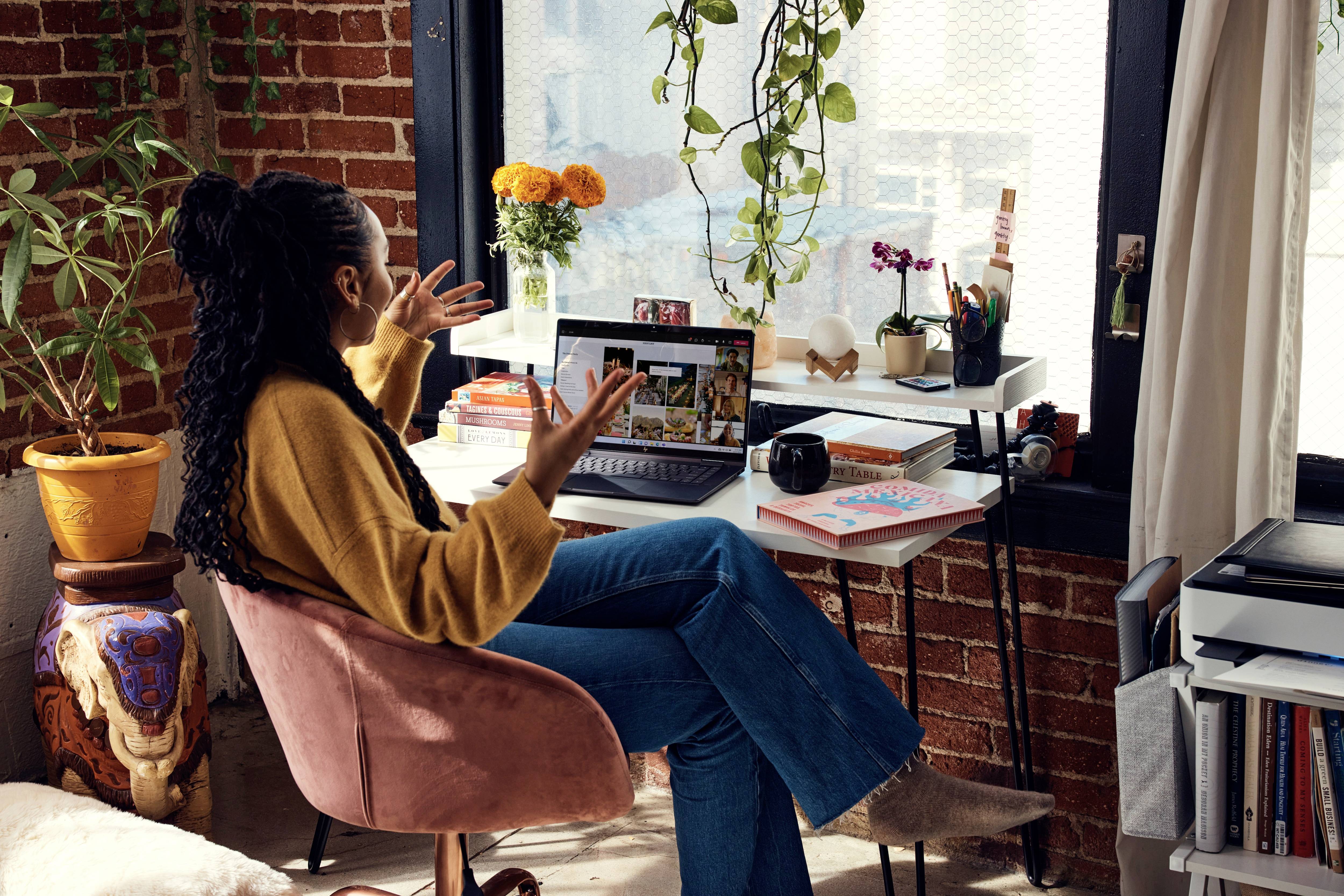 HP 2-in-1 Notebook / Tablet ENVY x360 2-in-1 Laptop 15-fh0055ng 39.6 cm (15.6 Zoll) Full HD AMD Ryzen 5 7530U 16 GB RAM 512 GB SSD Deutsch, QWERTZ