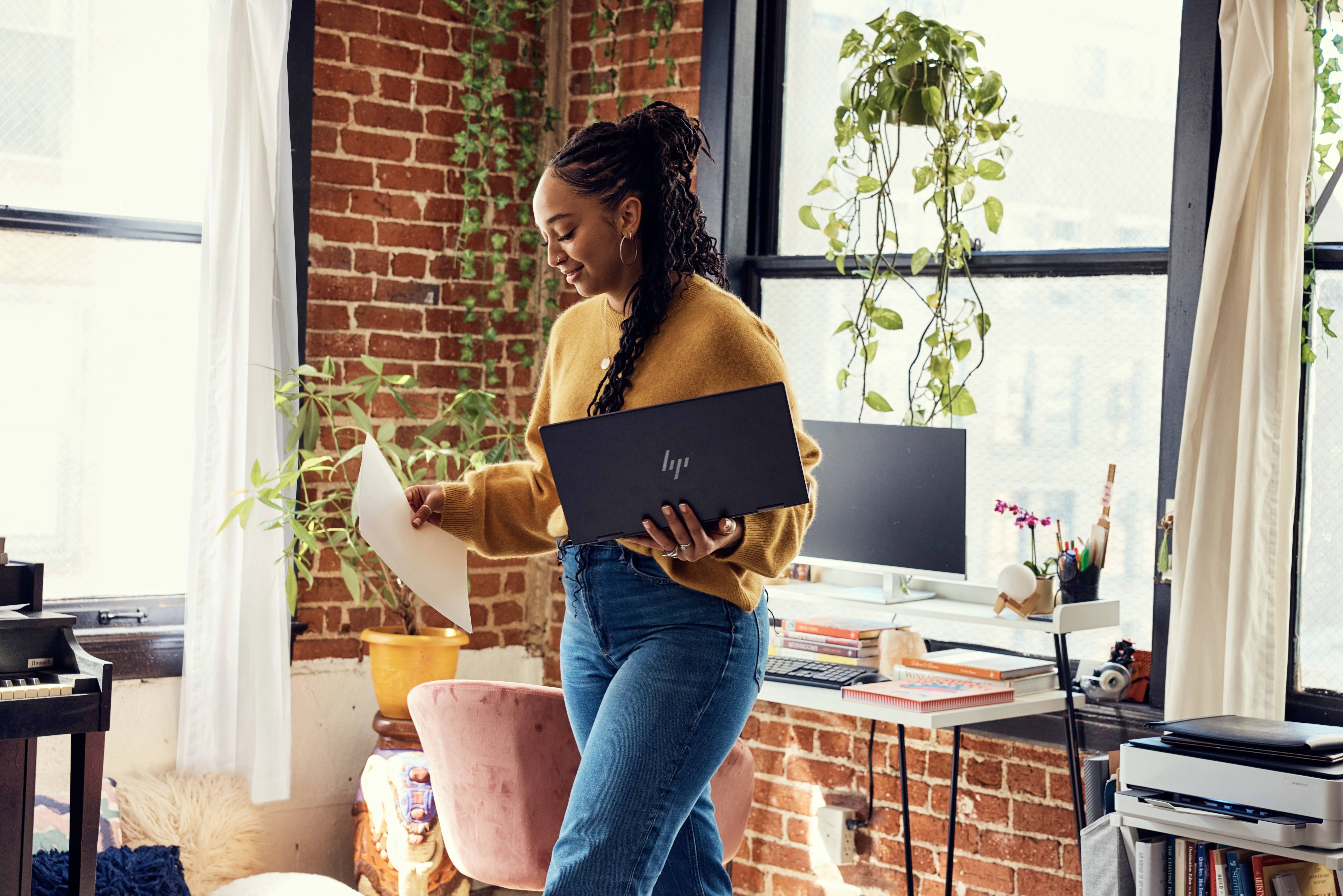 HP 2-in-1 Notebook / Tablet ENVY x360 2-in-1 Laptop 15-fh0055ng 39.6 cm (15.6 Zoll) Full HD AMD Ryzen 5 7530U 16 GB RAM 512 GB SSD Deutsch, QWERTZ