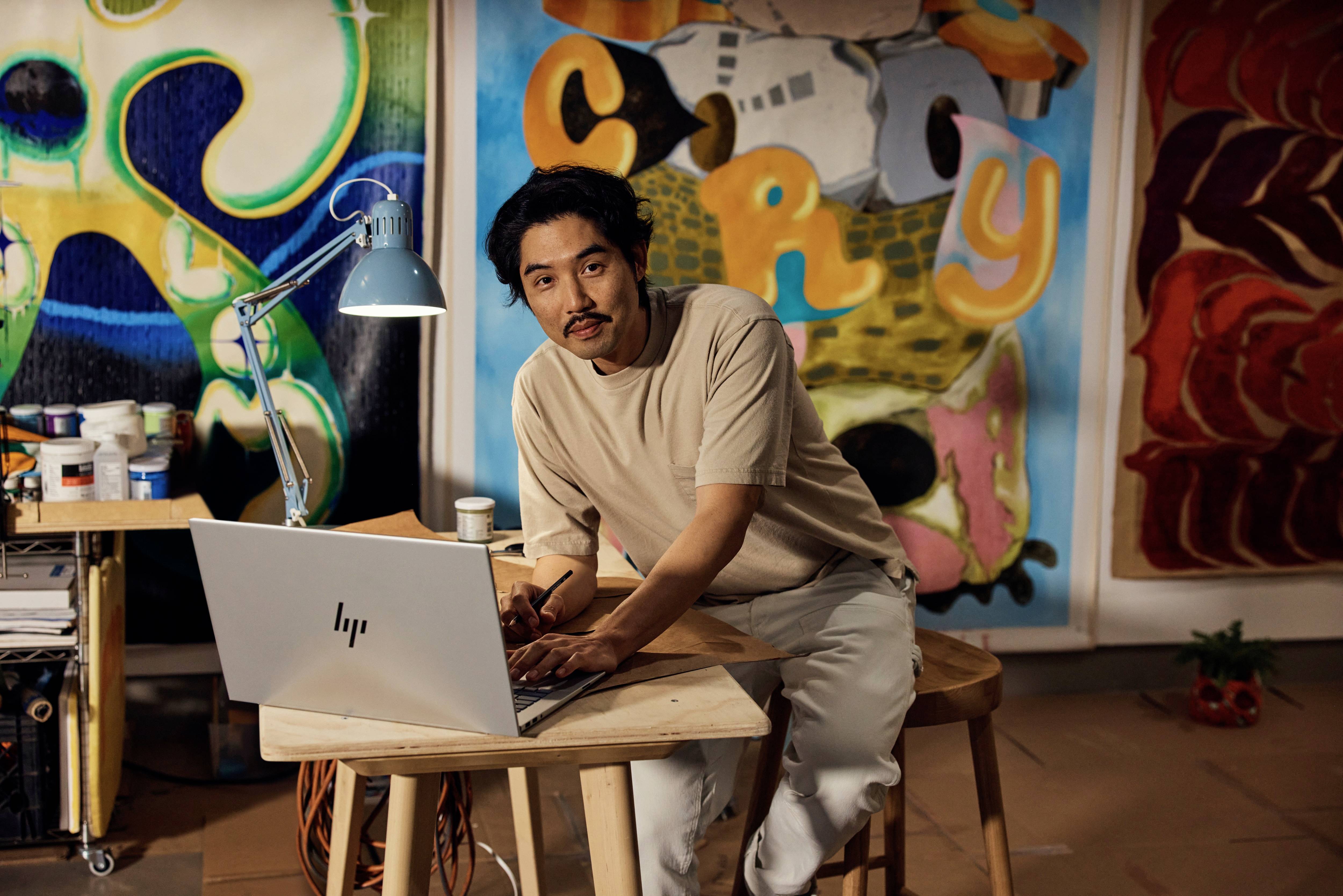 HP Notebook 17-cw0078ng 43.9 cm (17.3 Zoll) 4K, UHD Intel® Core™ i7 i7-1355U 32 GB RAM 1 TB SSD Deutsch, QWERTZ Silber 84S16EA#ABD