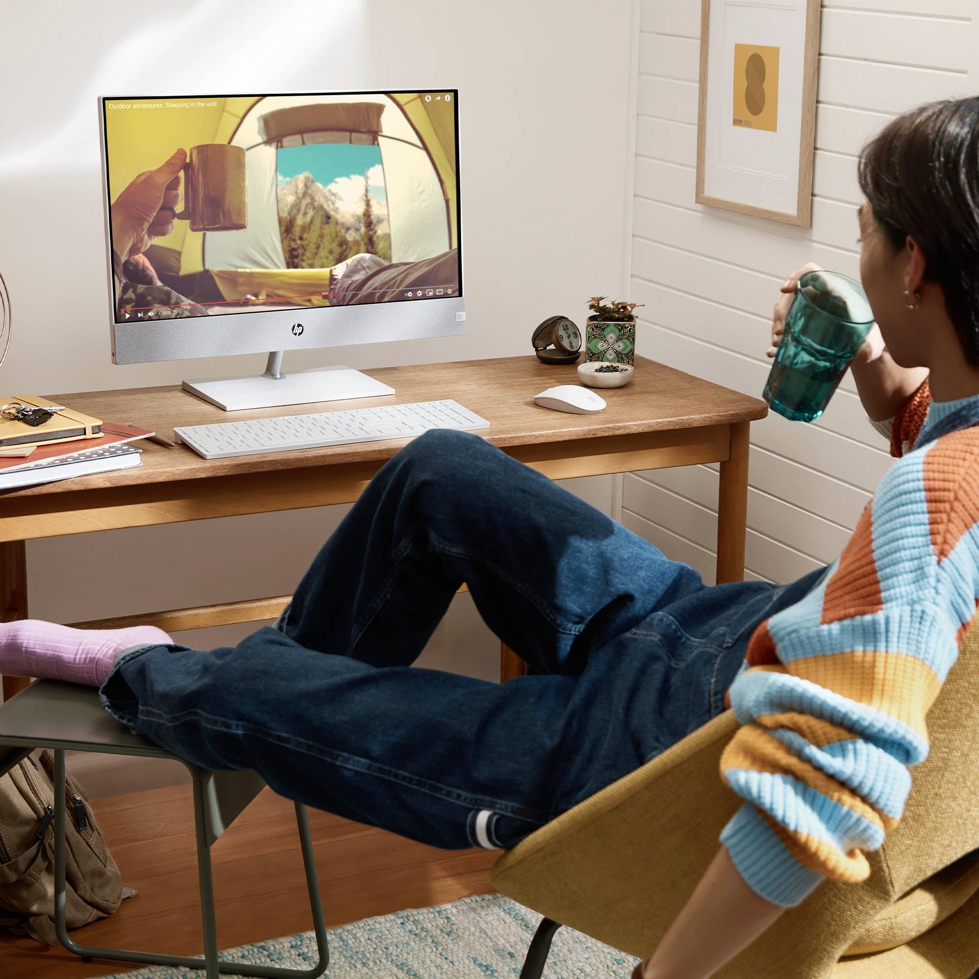 HP All-in-One PC Pavilion 27-ca2001ng 68.6 cm (27 Zoll) QHD Intel® Core™ i7 i7-13700T 4.9 GHz 16 GB RAM 1 TB SSD Intel UHD Graphics 770 Win 1