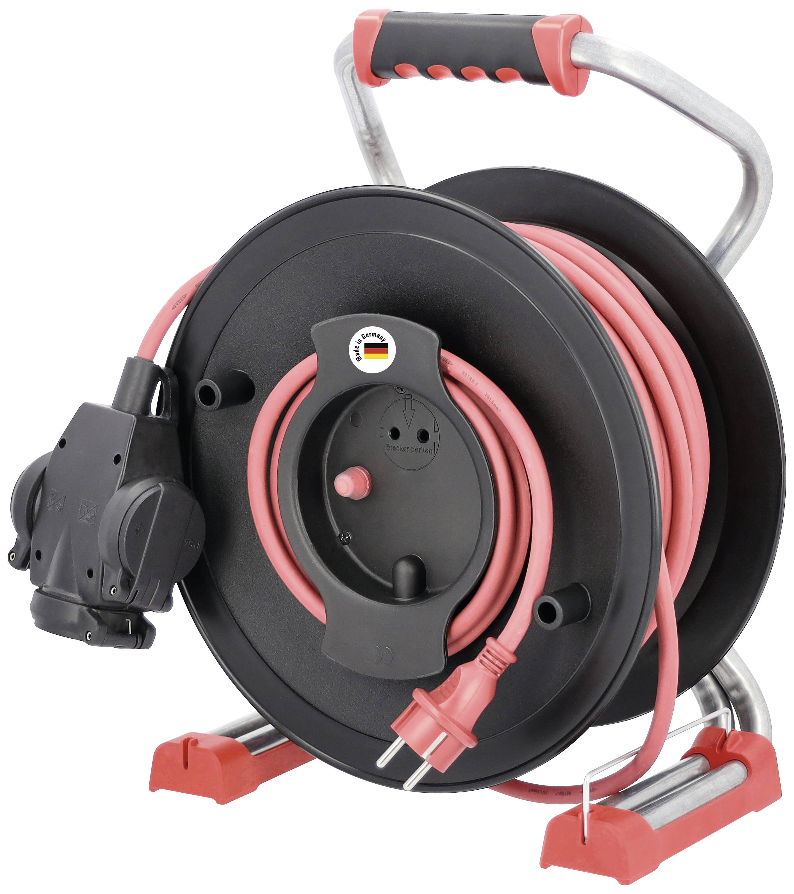 Eine schwarze Kabeltrommel mit rotem Kabel, Griff und zwei Steckdosen. Geeignet für den Einsatz im Innen- und Außenbereich.