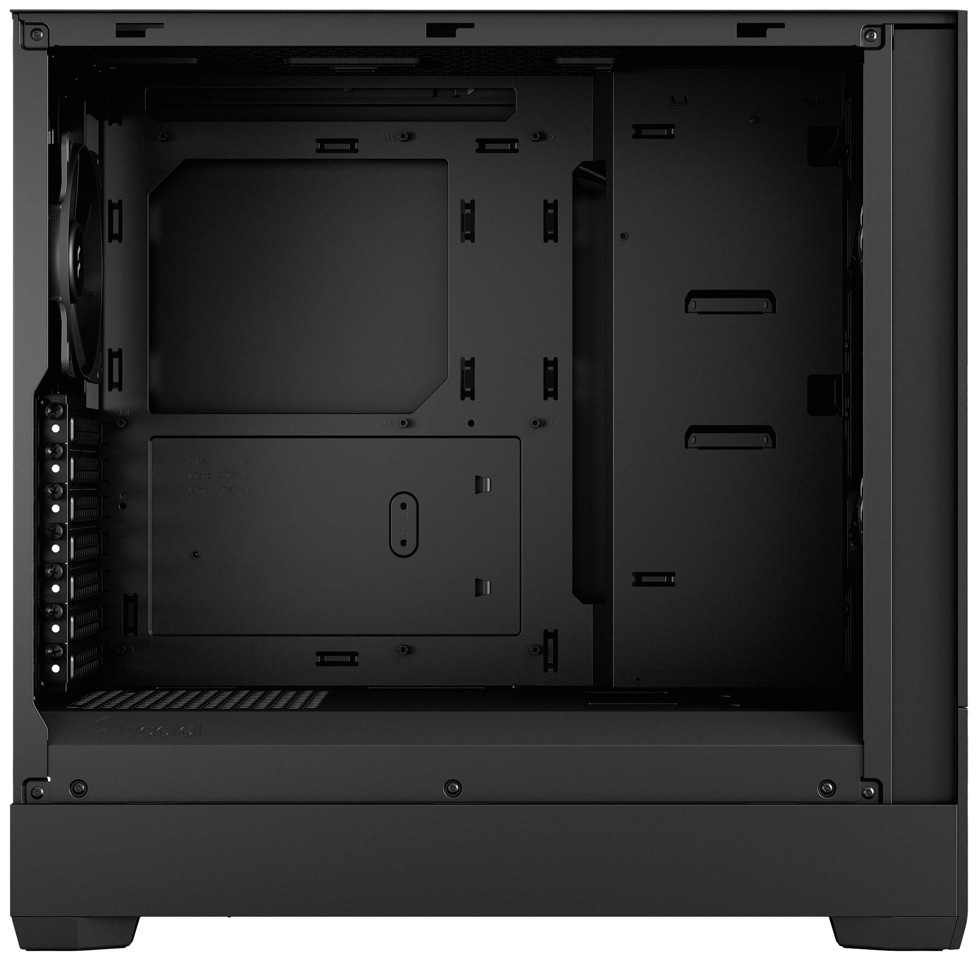 Schwarzes Computergehäuse mit geöffnetem Seitenteil, zeigt Innenraum mit mehreren Festplatten- und Erweiterungsslots.