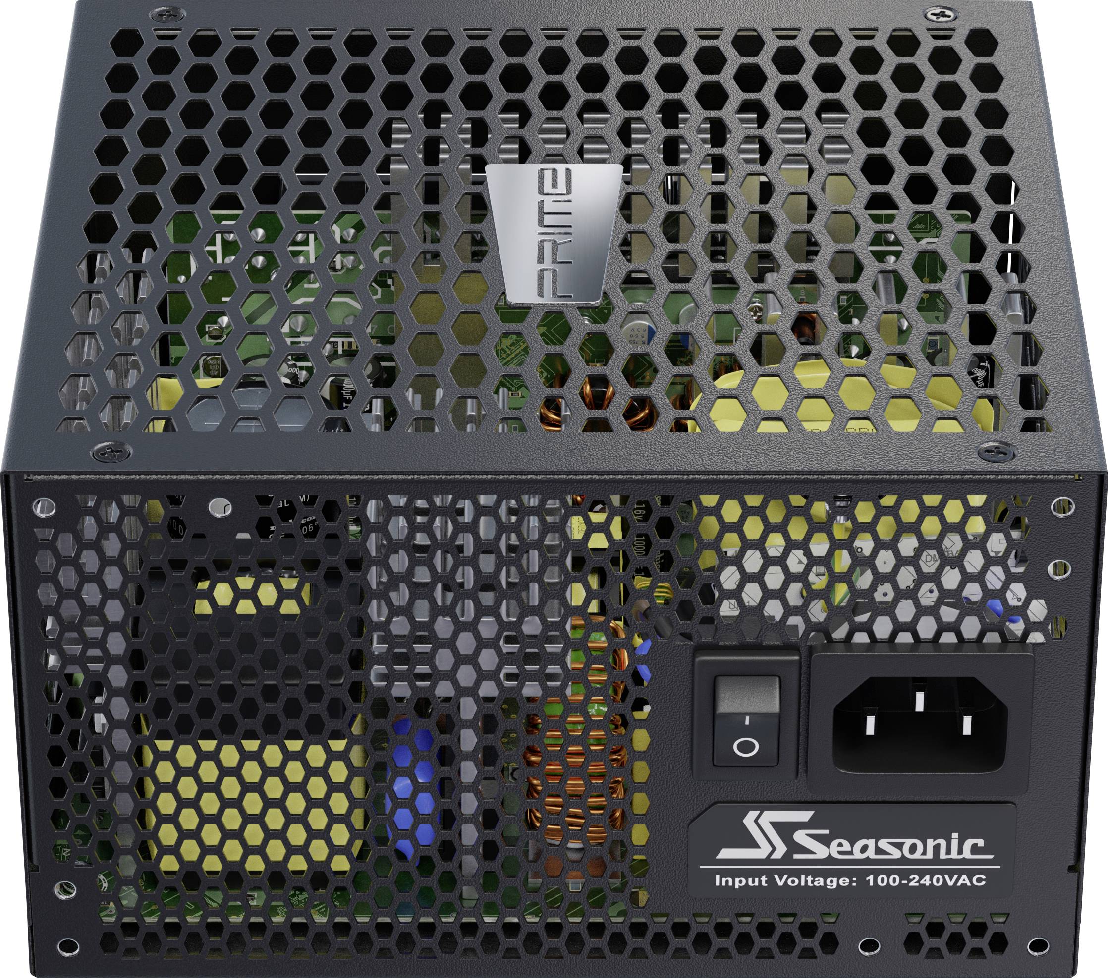 Rückansicht eines Seasonic-Computernetzteils mit Wabengittern, Stromeingang und Ein-/Ausschalter sichtbar.
