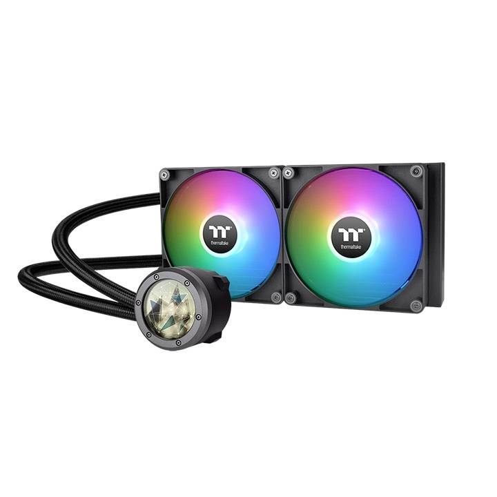 Zwei RGB beleuchtete Lüfter auf einem Computer-Wasserkühler von Thermaltake, verbunden durch Schläuche, für verbesserte Kühlleistung.