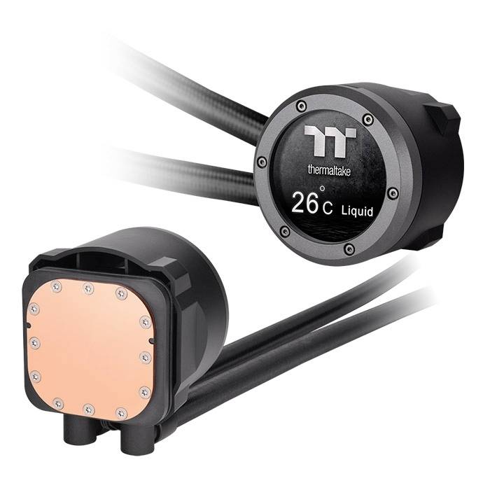 Eine Thermaltake-Wasserkühlung, zeigt den Kühlkörper mit Kupferboden und die Anzeige '26°C Liquid' auf der Pumpe.