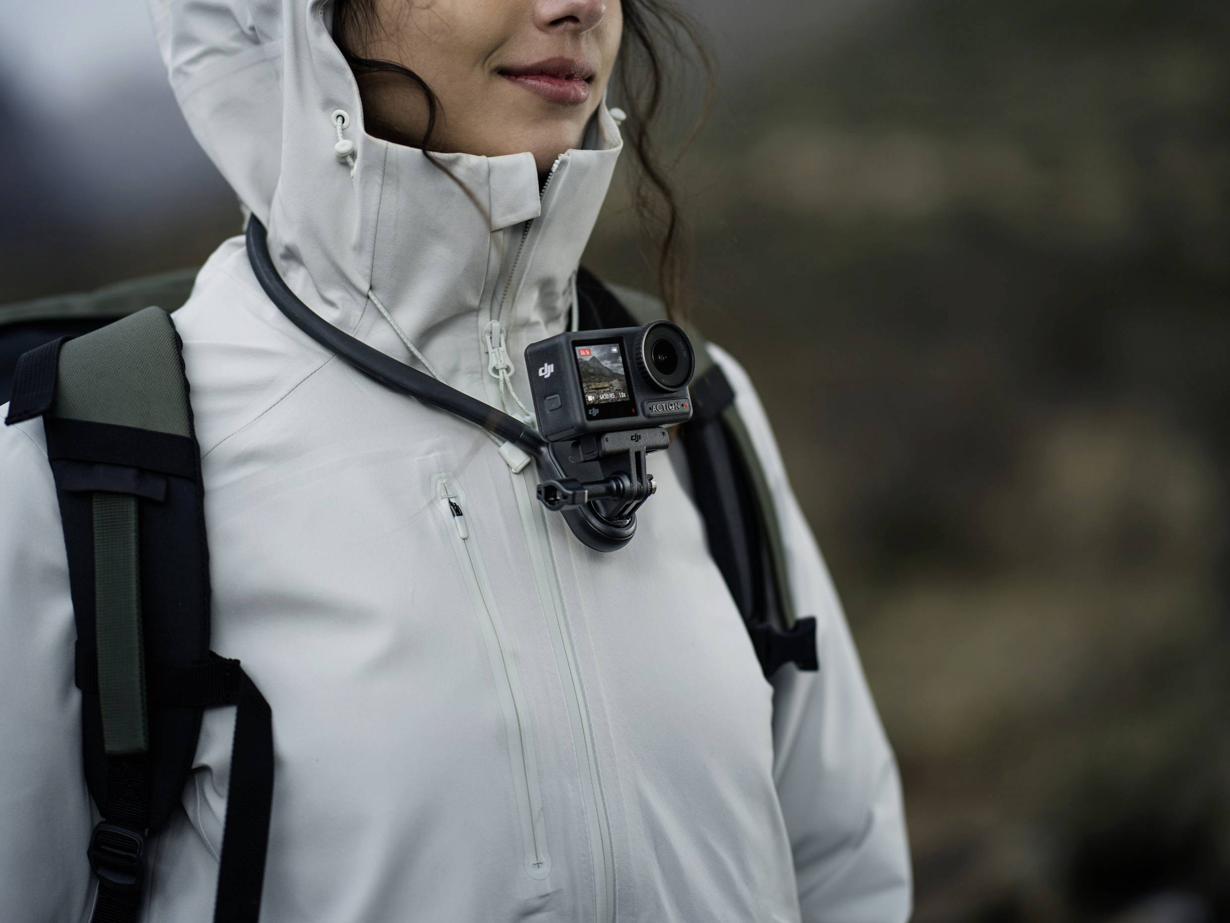 DJI Osmo Action 4 Standard Combo Action Cam 4K, Ultra HD, WLAN, Dual-Display, Wasserfest, Touch-Screen, Zeitlupe, Staubgeschützt, Frostbeständig, In