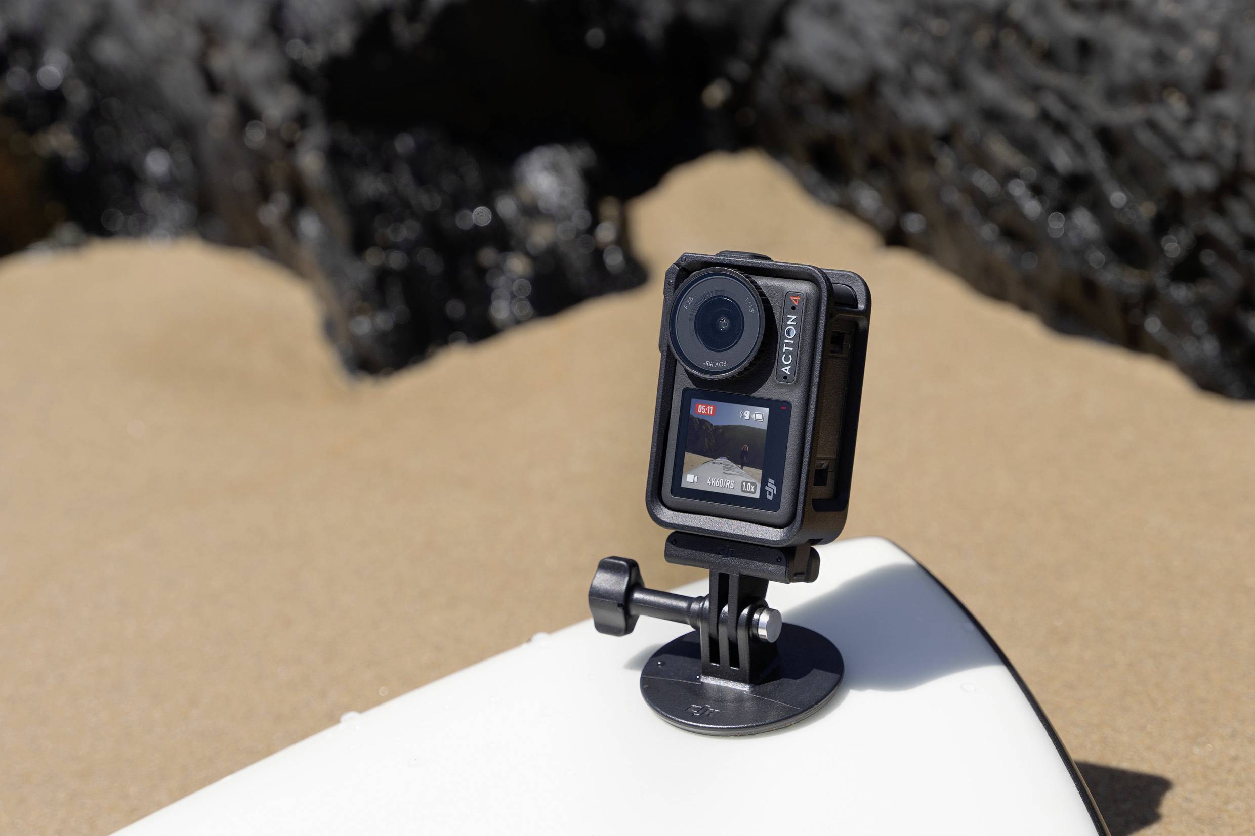 DJI Osmo Action 4 Standard Combo Action Cam 4K, Ultra HD, WLAN, Dual-Display, Wasserfest, Touch-Screen, Zeitlupe, Staubgeschützt, Frostbeständig, In