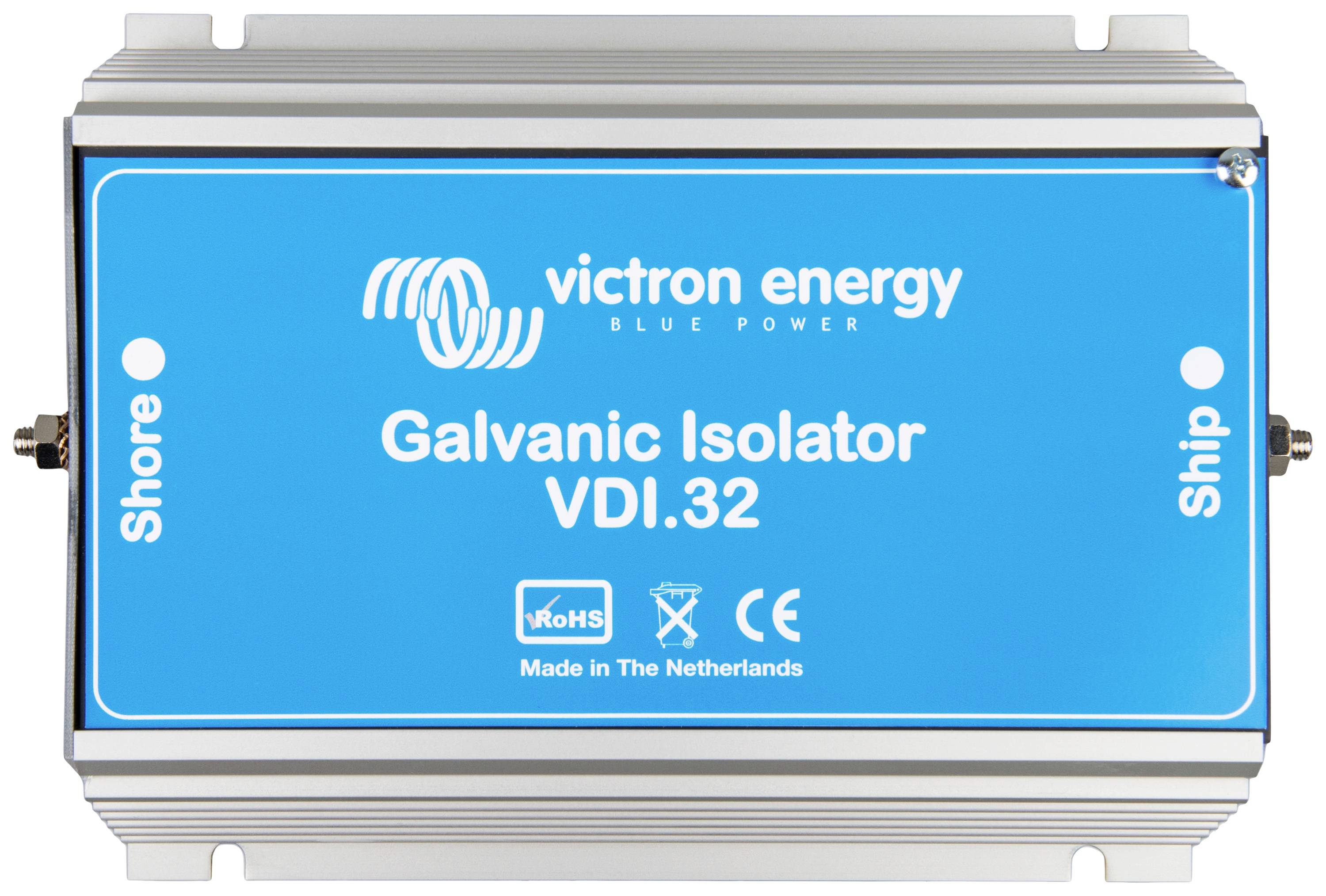 Blaues Gerät mit der Aufschrift 'Victron Energy Galvanic Isolator VDI-32'. Links 'Shore', rechts 'Ship', unten Zertifikate.
