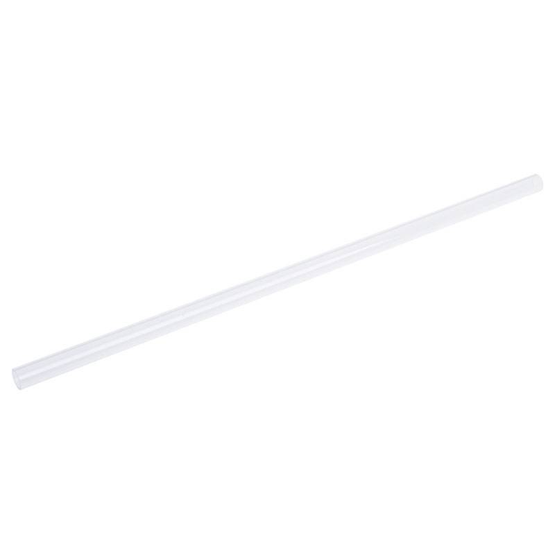 Ein langer, transparenter Plastikstab auf weißem Hintergrund.