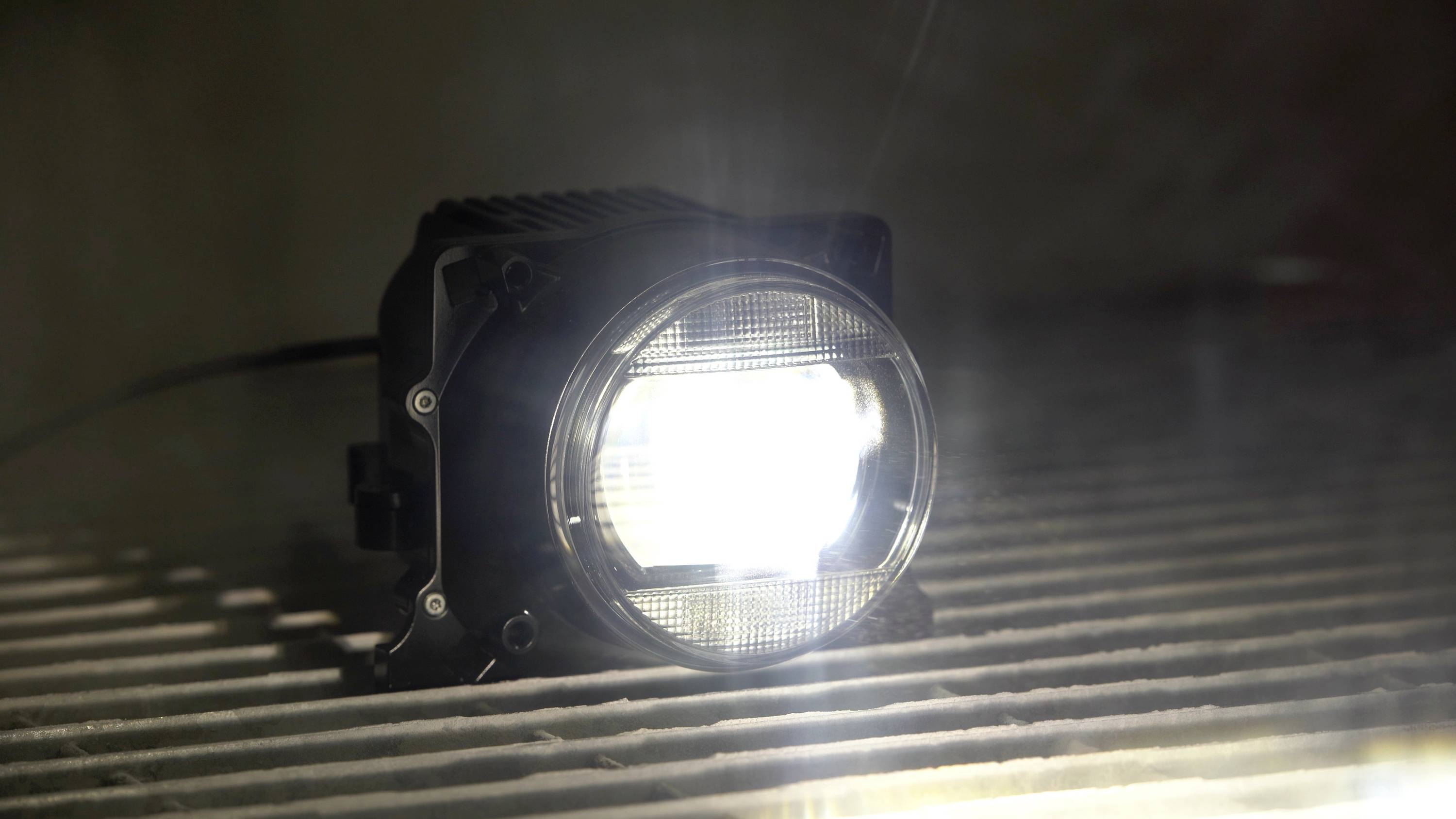 OSRAM LEDUHL103 LEDriving Universal Headlight 103 Left hand drive Fernscheinwerfer, Abblendlicht