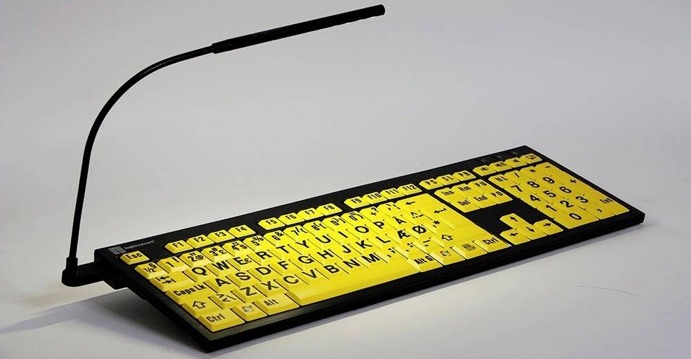 Logickeyboard XL-Print Kabelgebunden Tastatur Deutsch, QWERTZ Schwarz Multimediatasten, USB-Hub, Geräuscharme Tasten