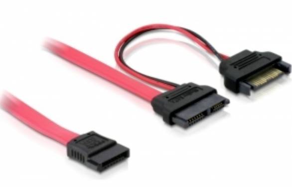 Drei rote SATA-Kabel zum Verbinden von internen Festplatten mit Mainboards. Eines hat einen rechten Winkel am Stecker.