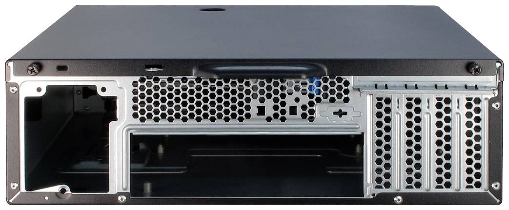 Rückseite eines Computergehäuses mit mehreren Erweiterungsslots und Lüftungsgittern.