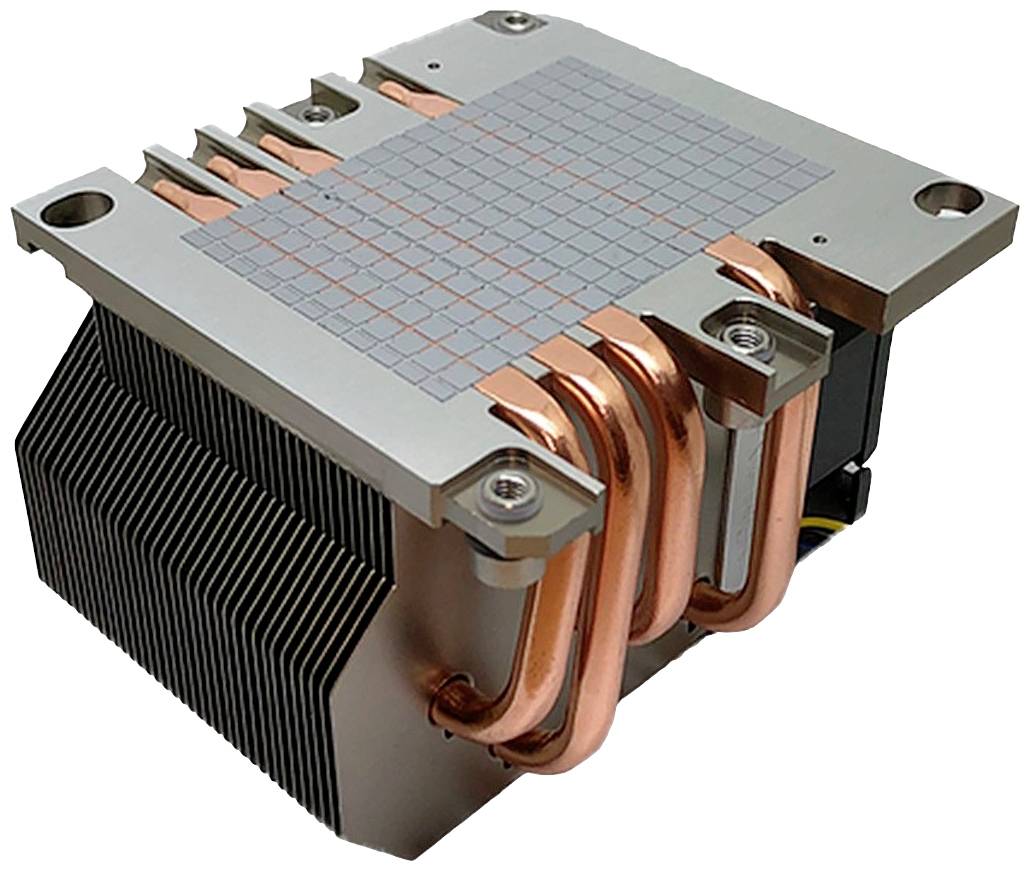 Ein Computerprozessor-Kühler mit Kupfer-Heatpipes und Aluminium-Lamellen, designed zur effektiven Wärmeableitung.