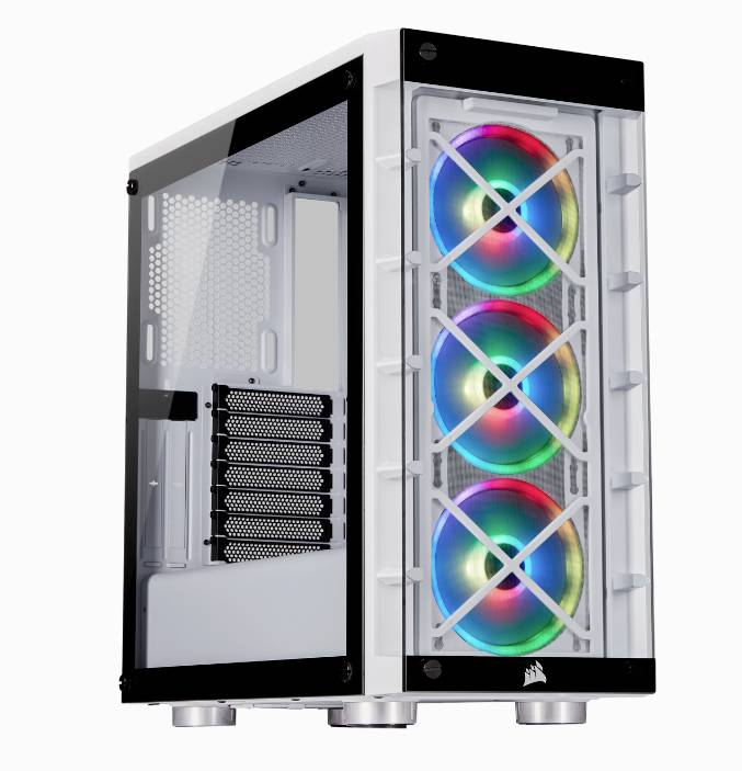 Ein weißes Computergehäuse mit Glasfenster zeigt drei beleuchtete Lüfter in Regenbogenfarben an der Vorderseite.