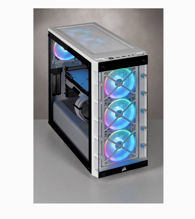 Ein PC-Tower mit fünf leuchtenden LED-Lüftern in Blau und Pink. Der Tower ist silberfarben und hat ein transparentes Seitenteil.