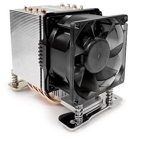 Ein Computerprozessor-Kühler mit einem großen Lüfter und Kühlrippen aus Metall zur Wärmeableitung.