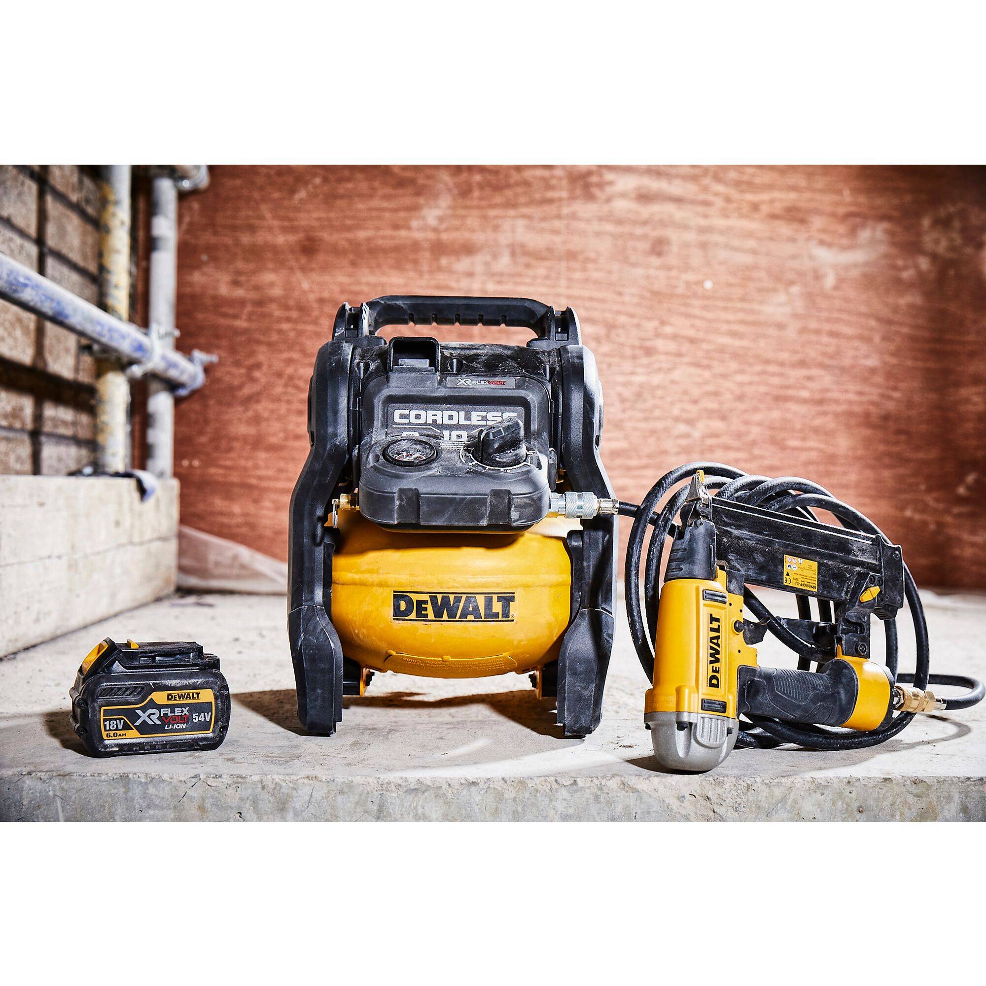 Dewalt Akku-Druckluft-Kompressor