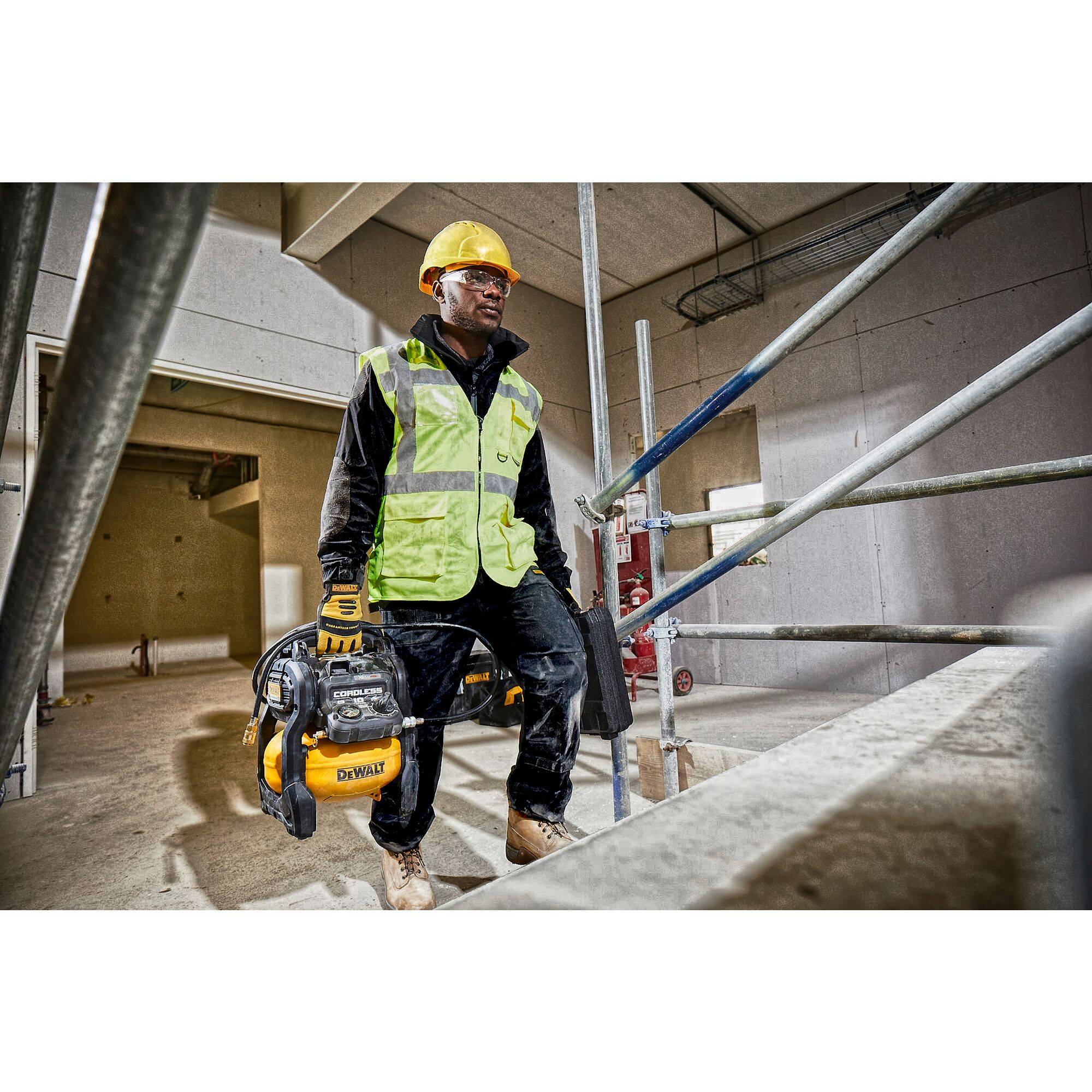 Dewalt Akku-Druckluft-Kompressor