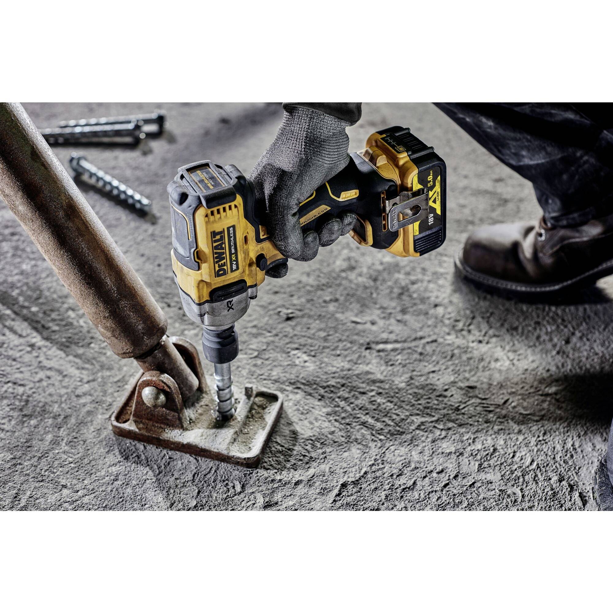 DEWALT DCF892NT-XJ Akku-Schlagschrauber 1100 Nm 18V Anzahl mitgelieferte Akkus 0 Li-Ion