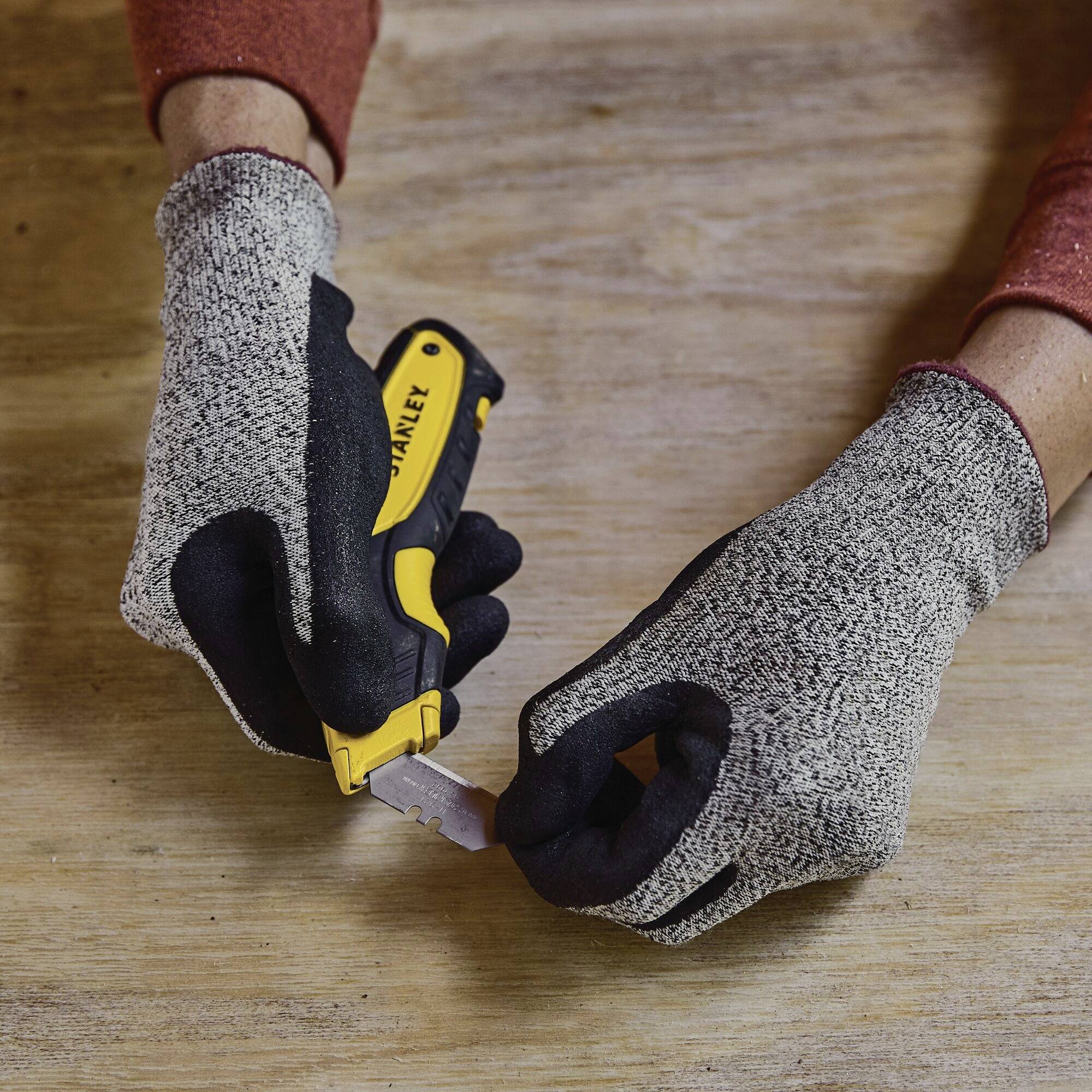 STANLEY STHT10479-0 Schnellwechsel-Messer,einziehb. Klinge 1St.