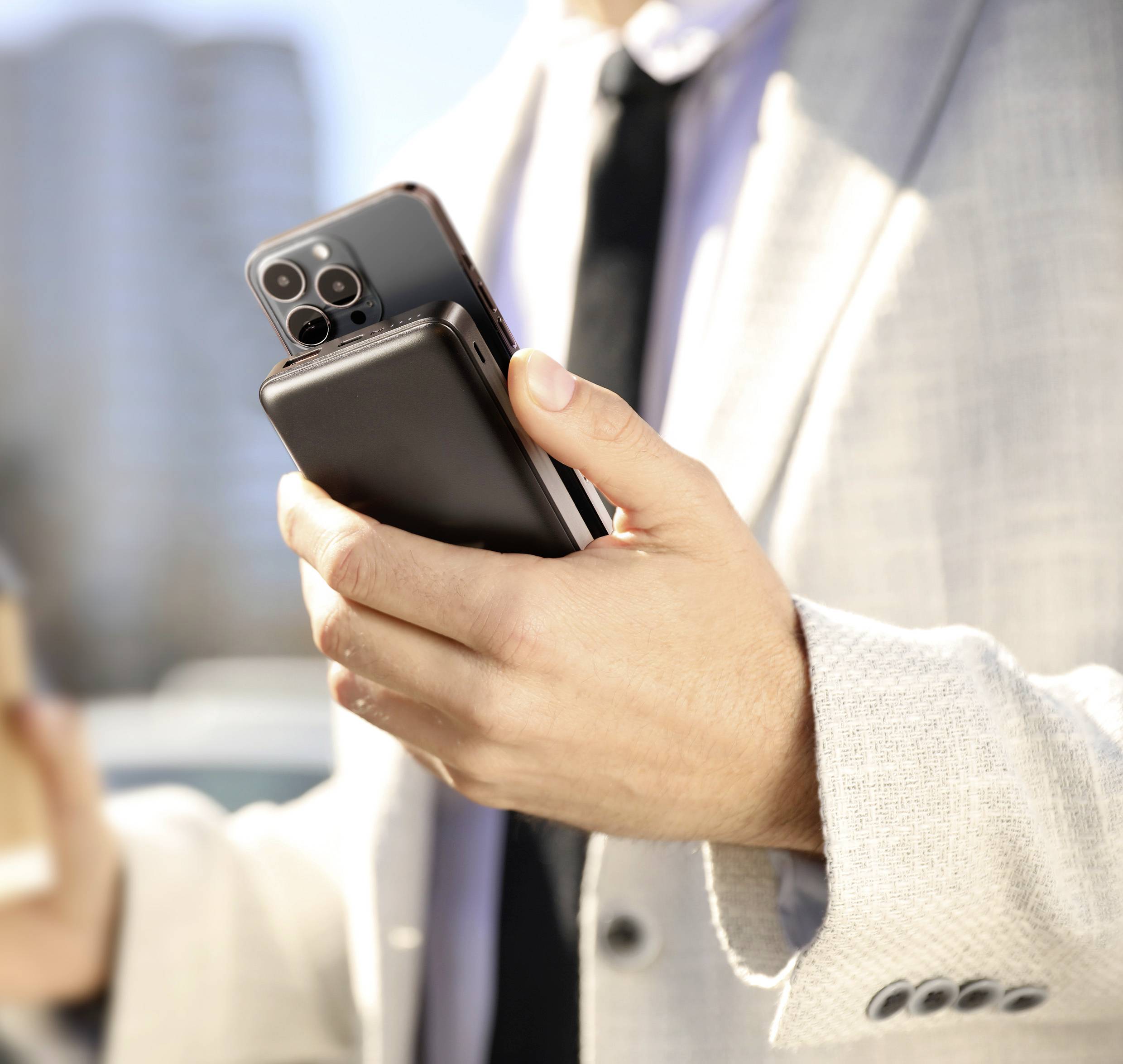 VOLTCRAFT VC-WPB-20000 Wireless Powerbank 20000 mAh Qi Wireless Charging, USB PD Li-Ion Schwarz Statusanzeige