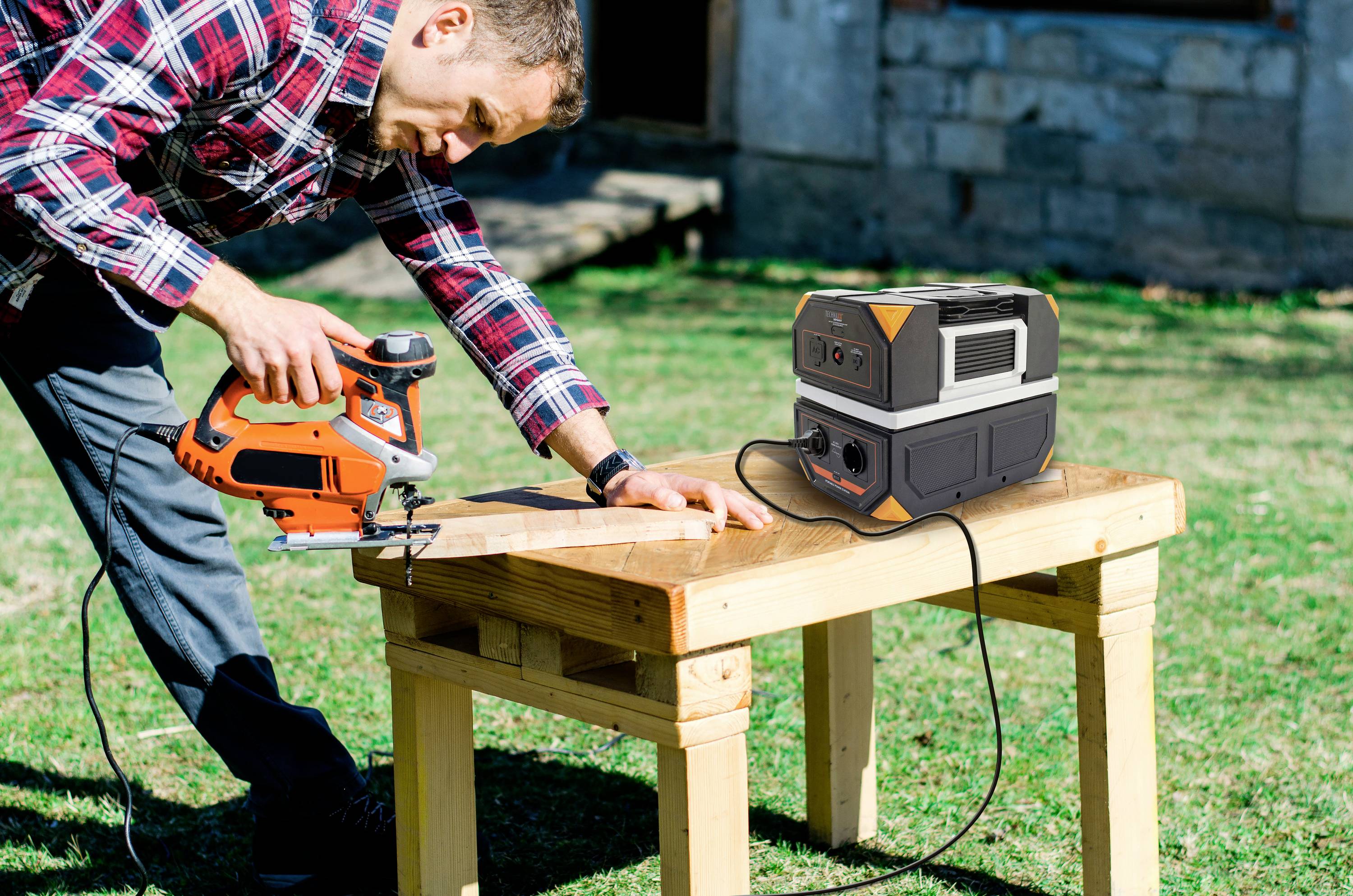 Technaxx TX-231 Powerstation 36.4Ah Li-Ion USB-A, USB-C®, Zigarettenanzünder-Buchse Schwarz/Orange Statusanzeige, gleichzeitiges