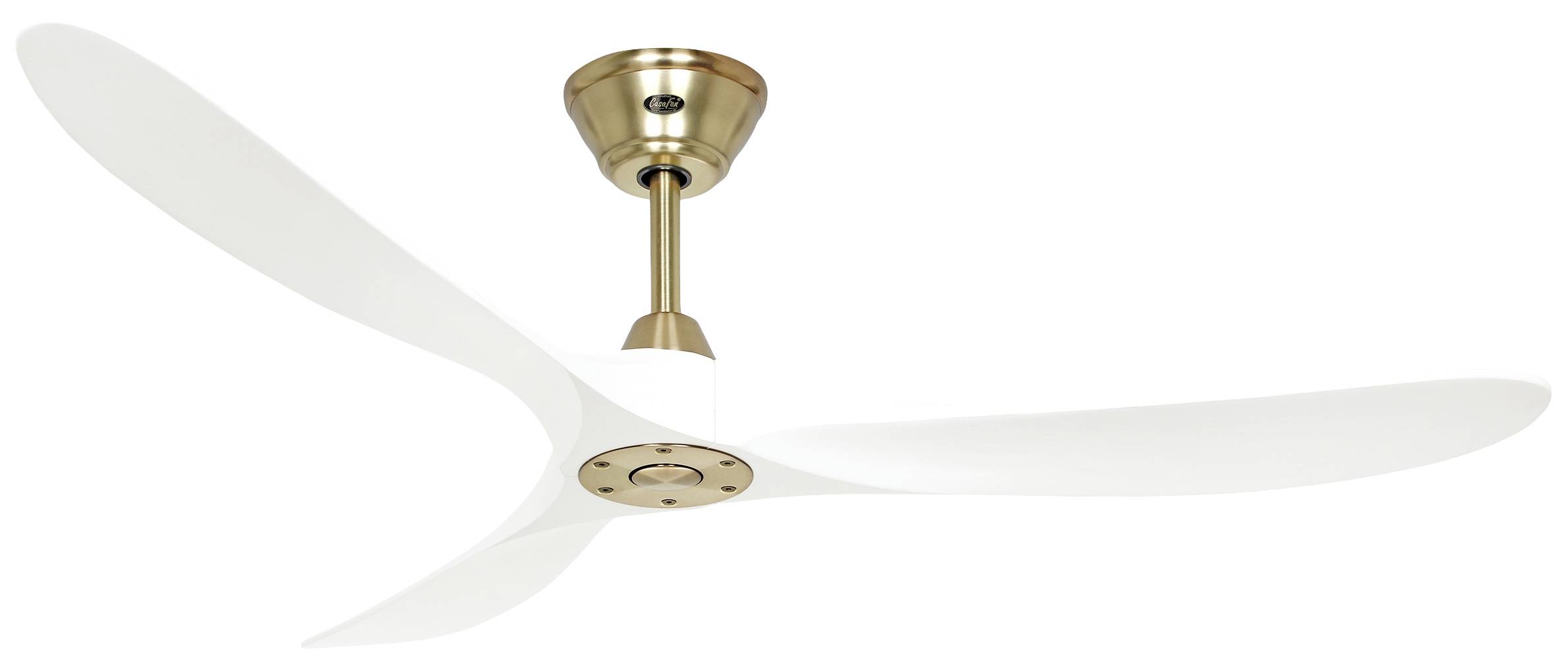 Ein weißer Deckenventilator mit drei schmalen Flügeln und einer goldfarbenen Halterung.