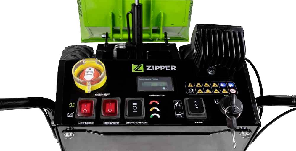 'Zipper' Elektro-Vertikutierer Bedienfeld mit Schaltern, Drehregler, LED-Anzeige und Sicherheitsmerkmalen.
