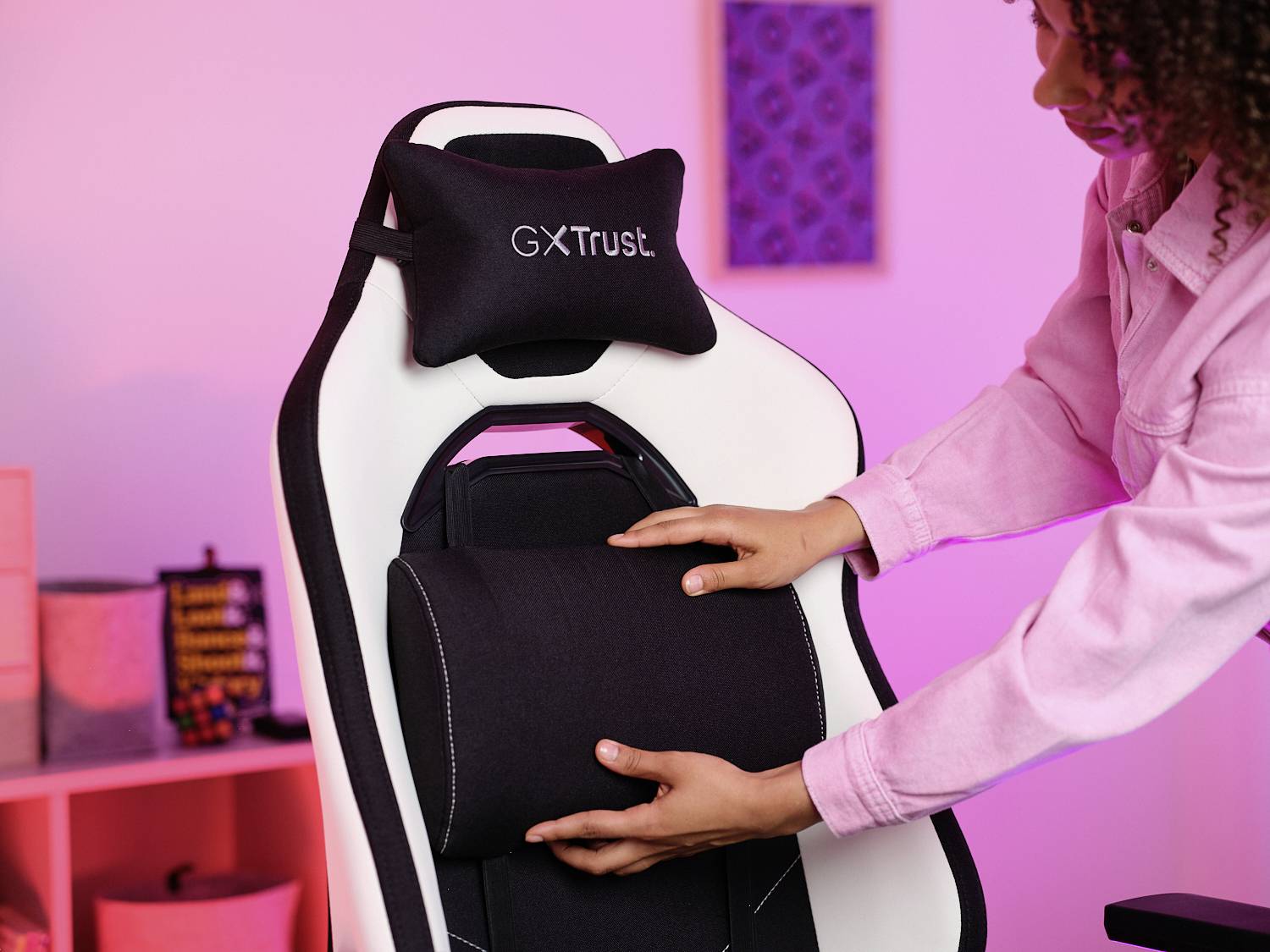 Trust GXT714 RUYA Gaming-Stuhl Schwarz/Weiß