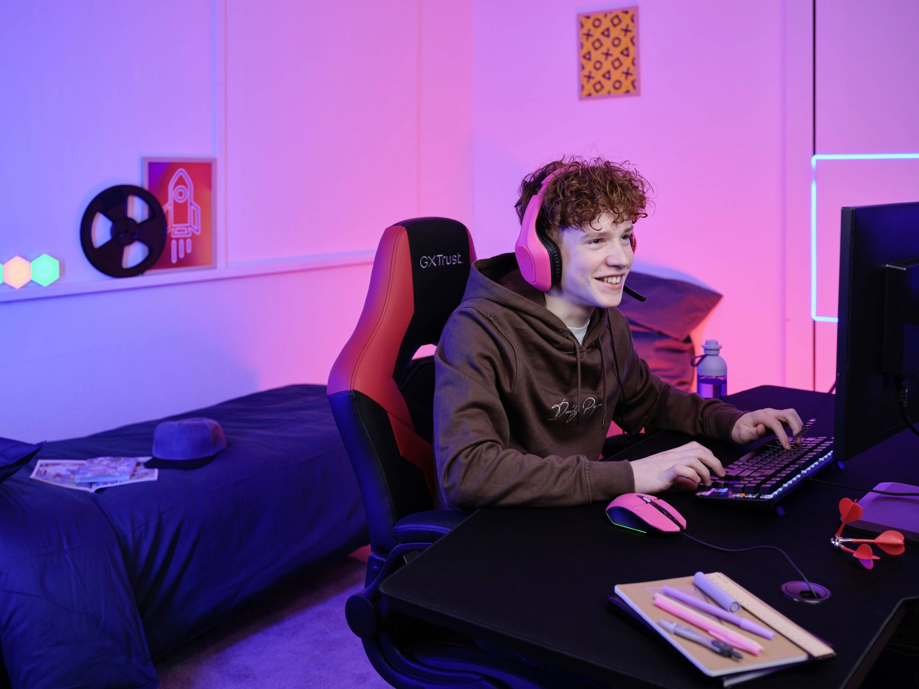 Trust GXT415P ZIROX Over Ear Headset kabelgebunden Stereo Pink Gaming