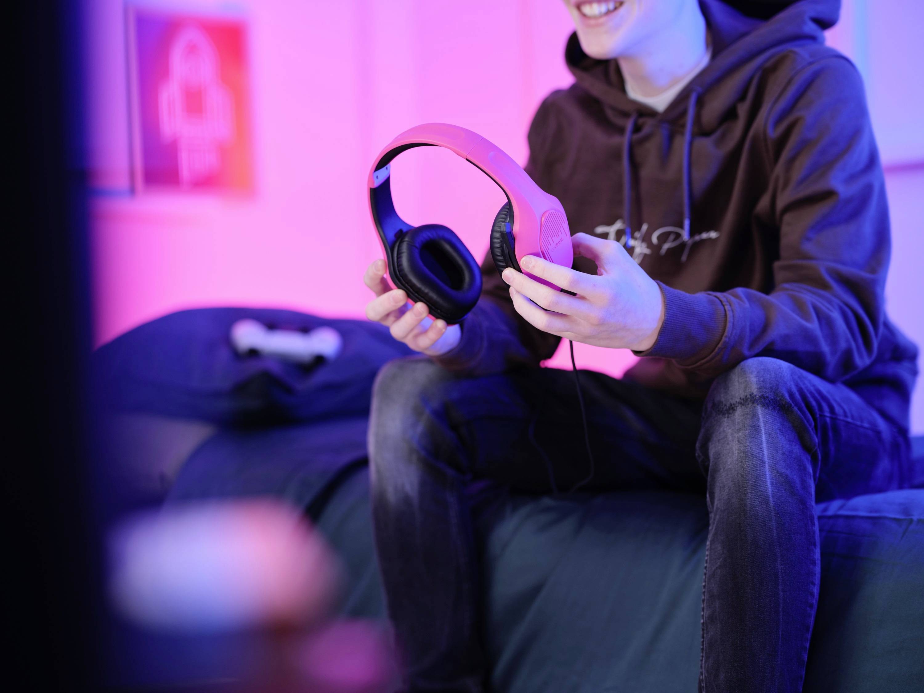 Trust GXT415P ZIROX Over Ear Headset kabelgebunden Stereo Pink Gaming