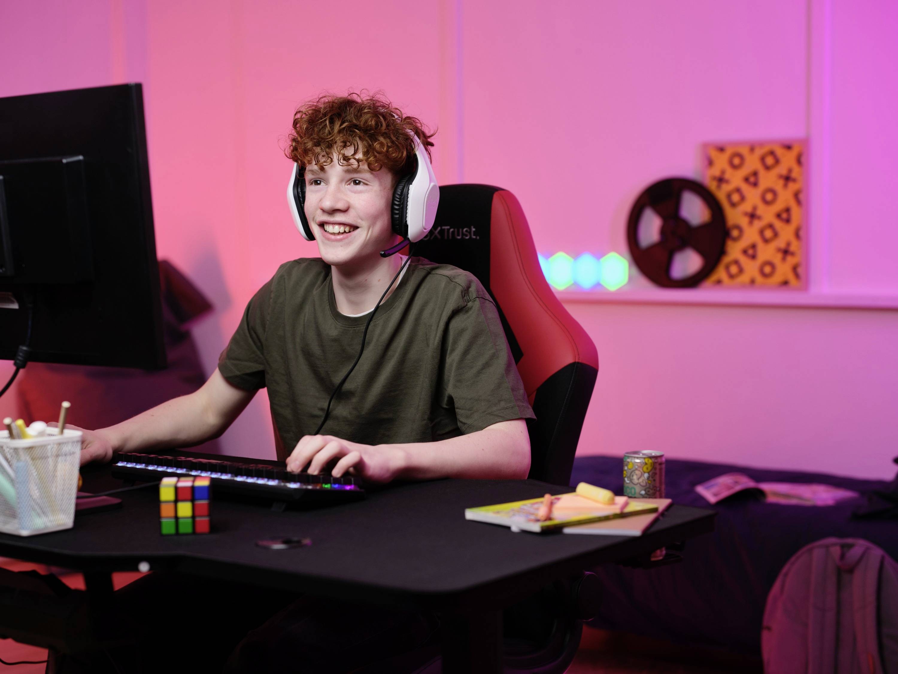 Trust GXT415W ZIROX Over Ear Headset kabelgebunden Stereo Weiß Gaming