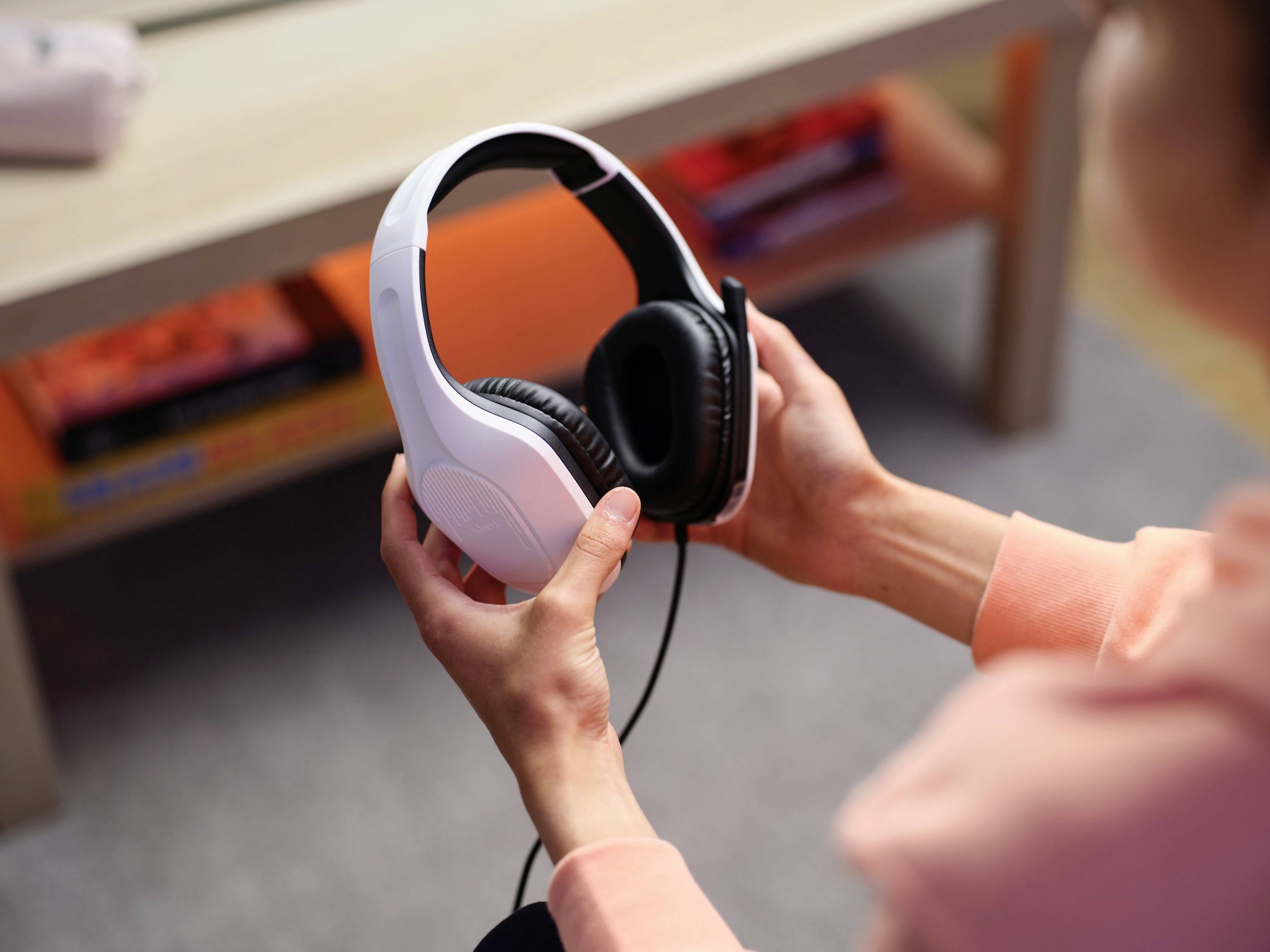 Trust GXT415PS ZIROX PS5 Over Ear Headset kabelgebunden Stereo Weiß Gaming