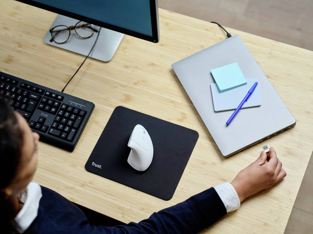 Trust VERTO WIRELESS ERGO Maus Funk Optisch Weiß 6 Tasten 1600 dpi Ergonomisch