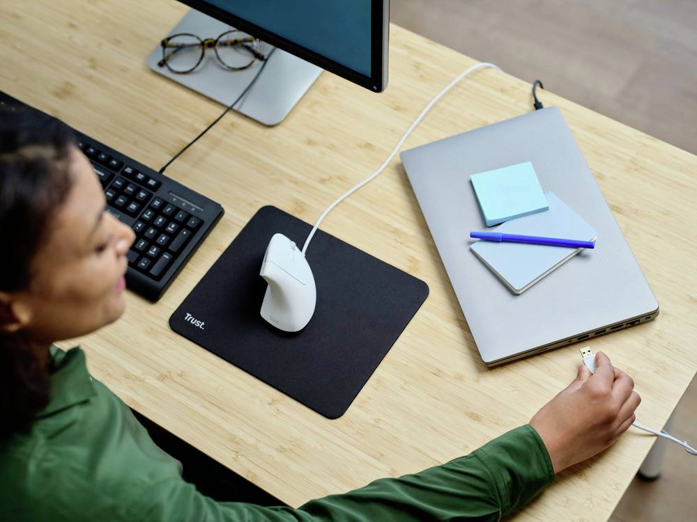 Trust VERTO ERGO Maus Kabelgebunden Optisch Weiß 6 Tasten 1600 dpi Ergonomisch