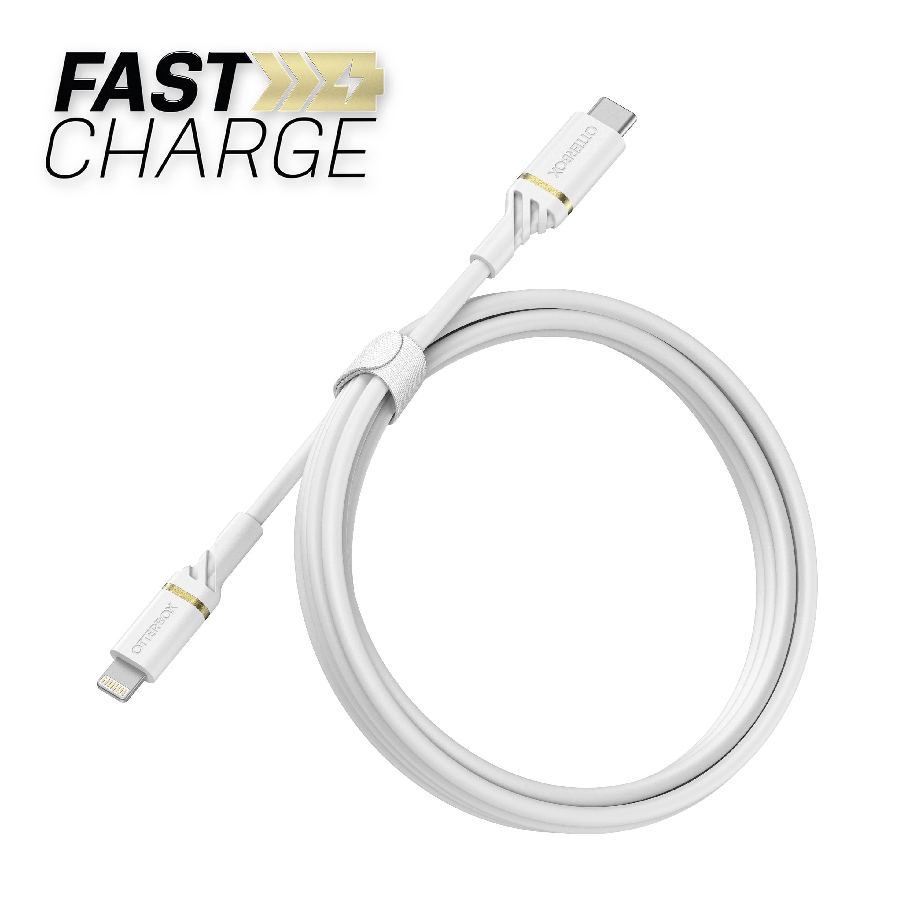 Ein weißes Schnellladekabel mit USB-C- und Lightning-Anschlüssen, neben dem Text 'FAST CHARGE', symbolisiert schnelles Aufladen.