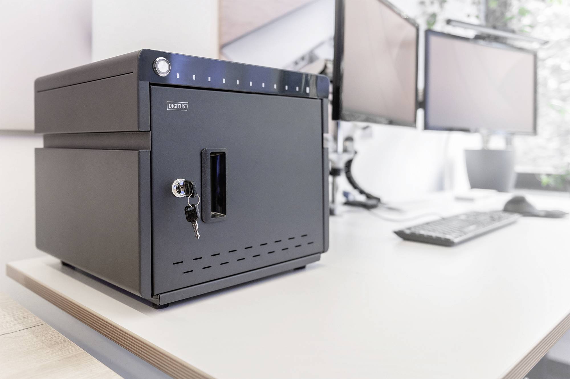 Digitus DN-45004 Lade- und Managementsystem Schrank für USB-Typ C™ verkabelt