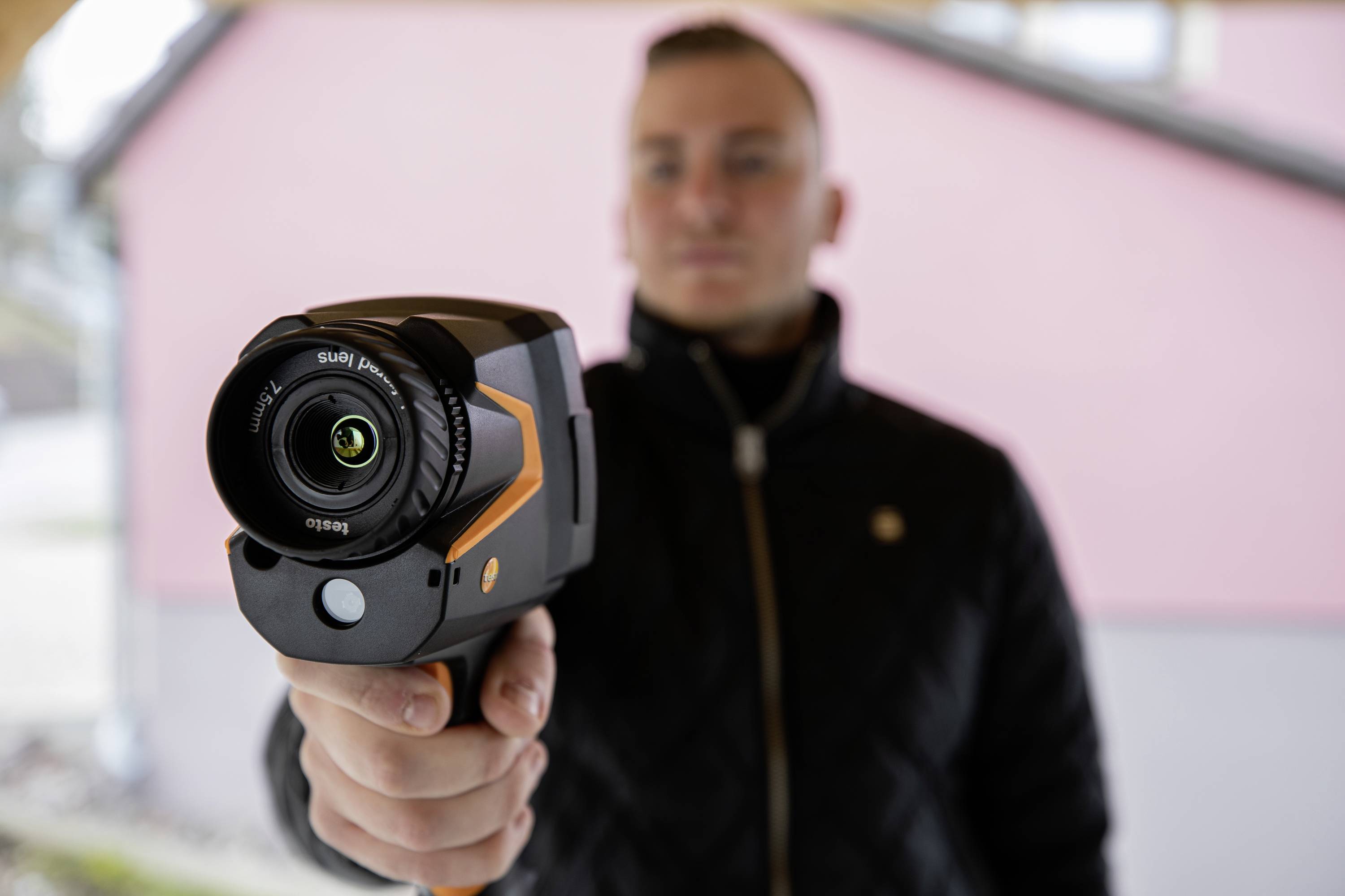 Testo 883-2 Wärmebildkamera -30 bis 650°C 27Hz WiFi, Touchscreen