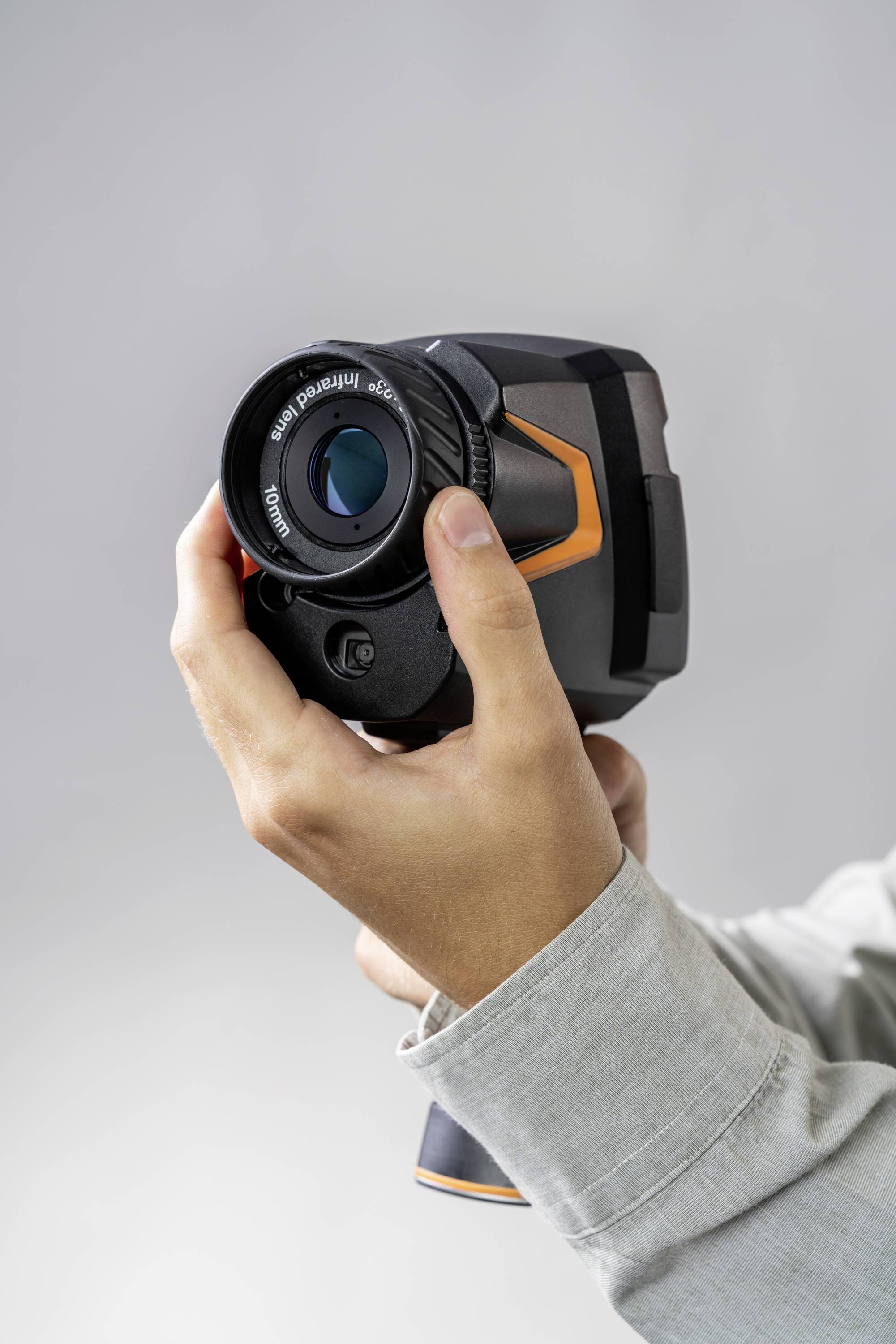 Testo 883-2 Wärmebildkamera -30 bis 650°C 27Hz WiFi, Touchscreen