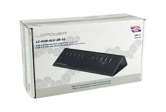 Schwarzer USB 3.0 Hub mit zehn Ports in einer grauen Produktverpackung. LC-Power-Logo und Produktinformationen auf der Vorderseite.