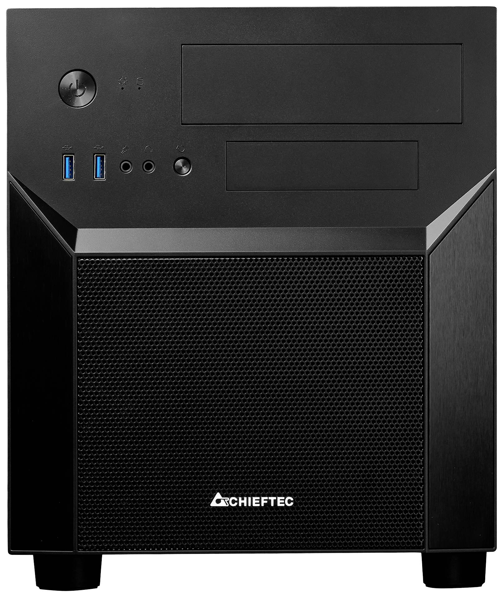 Ein schwarzes Computergehäuse mit zwei USB-Anschlüssen, zwei Audiobuchsen und Lüftungsgitter auf der Vorderseite. Chieftec-Logo unten.
