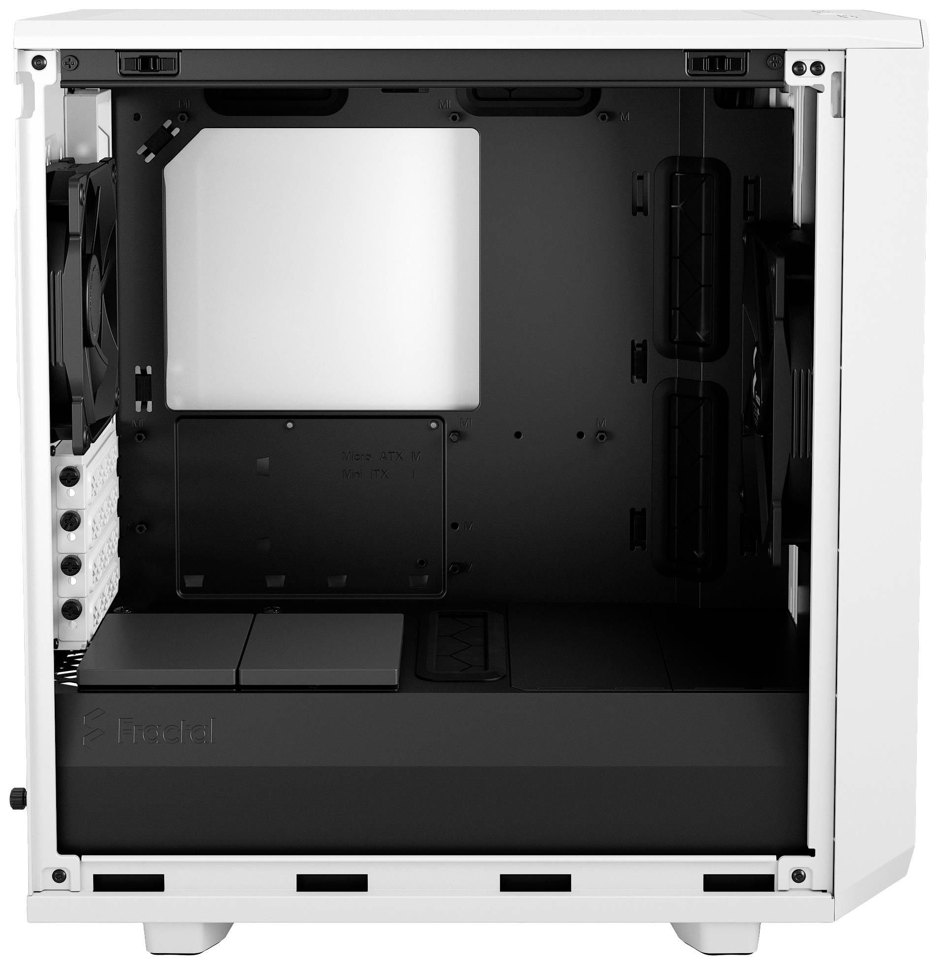 Offenes weißes Computergehäuse mit sichtbarem Innenraum und mehreren Lüfterpositionen. Ideal für PC-Komponenteninstallation.