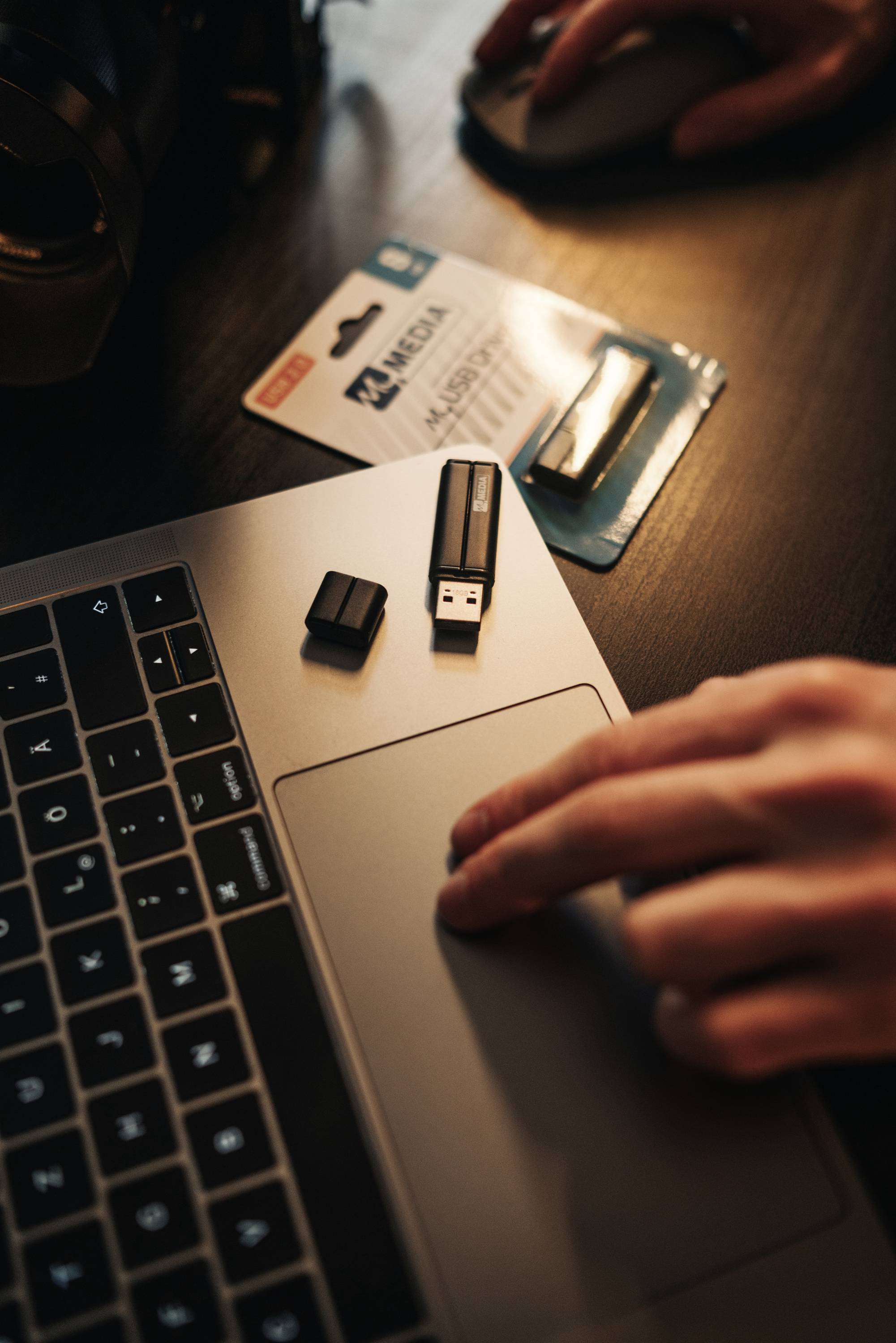 MyMEDIA My USB 2.0 Drive USB-Stick 64 GB Schwarz 69263 USB-A (USB 2.0)