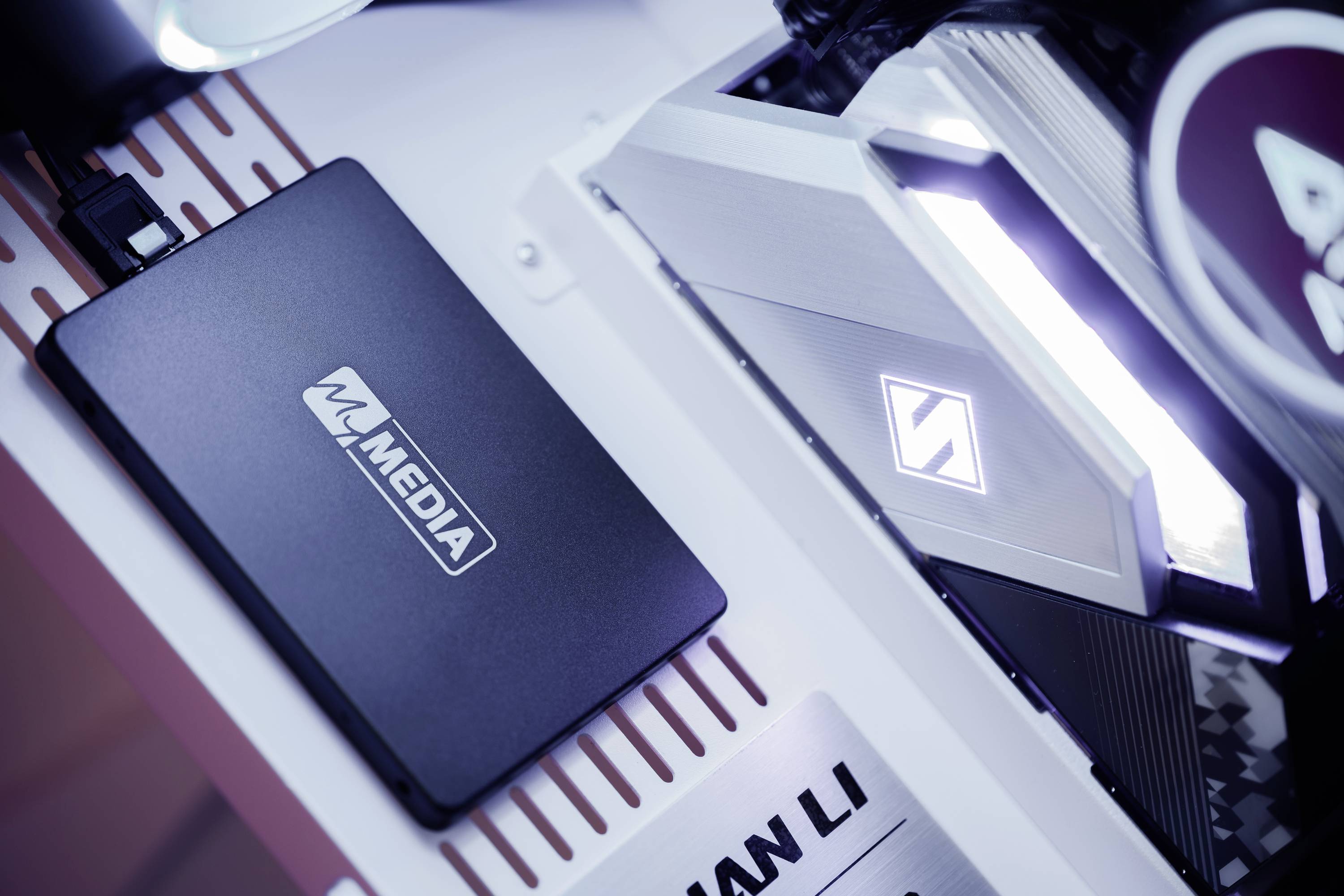 MyMEDIA My2.5" SSD 1 TB Interne SATA SSD 6.35 cm (2.5 Zoll) SATA 6 Gb/s Retail 69282